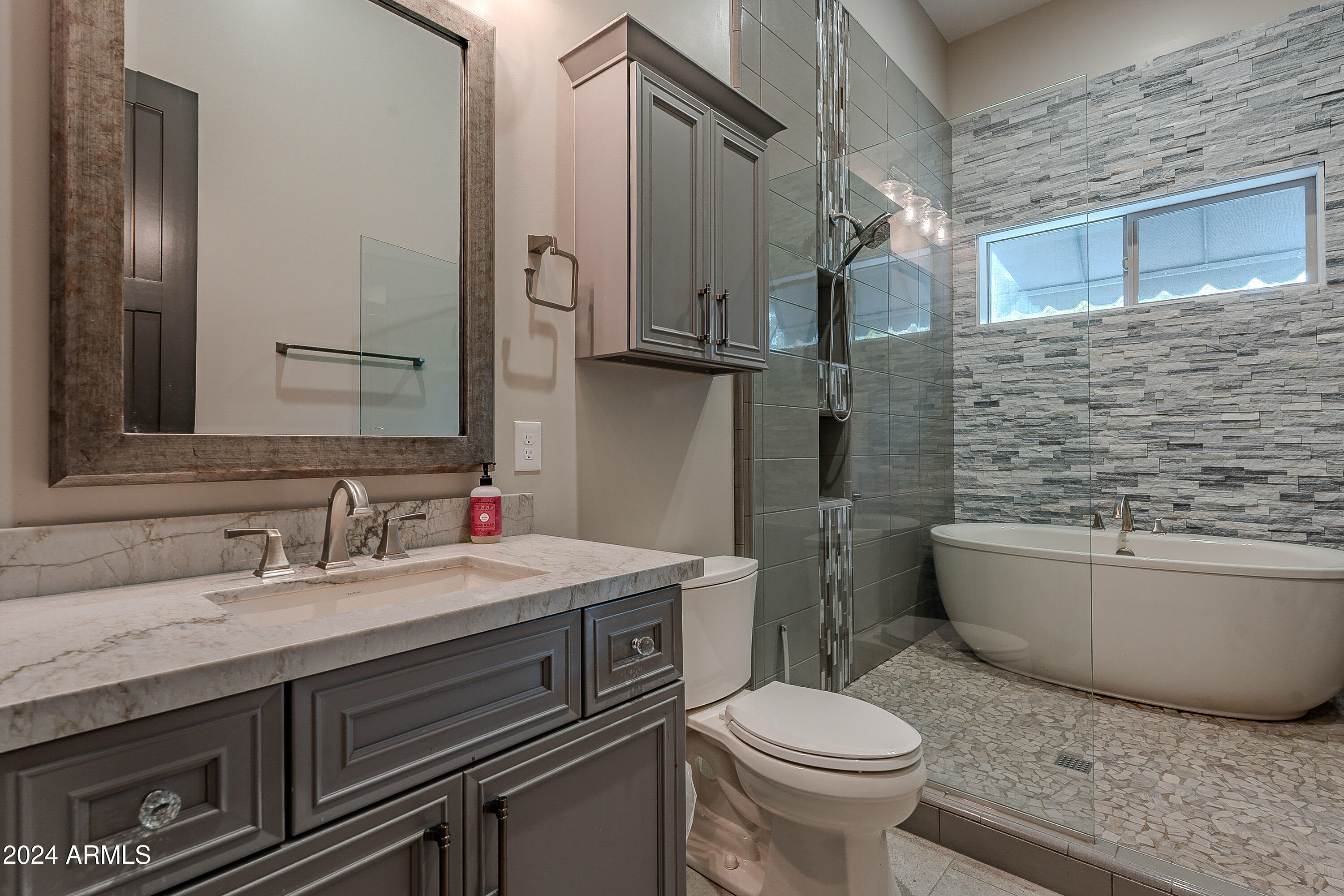 HIGLEY ESTATES - Residential