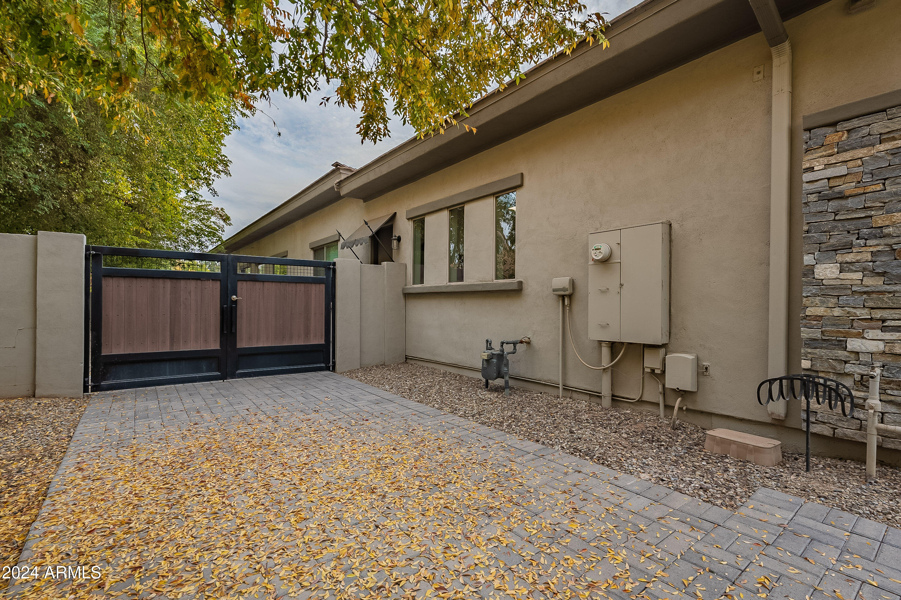 HIGLEY ESTATES - Residential