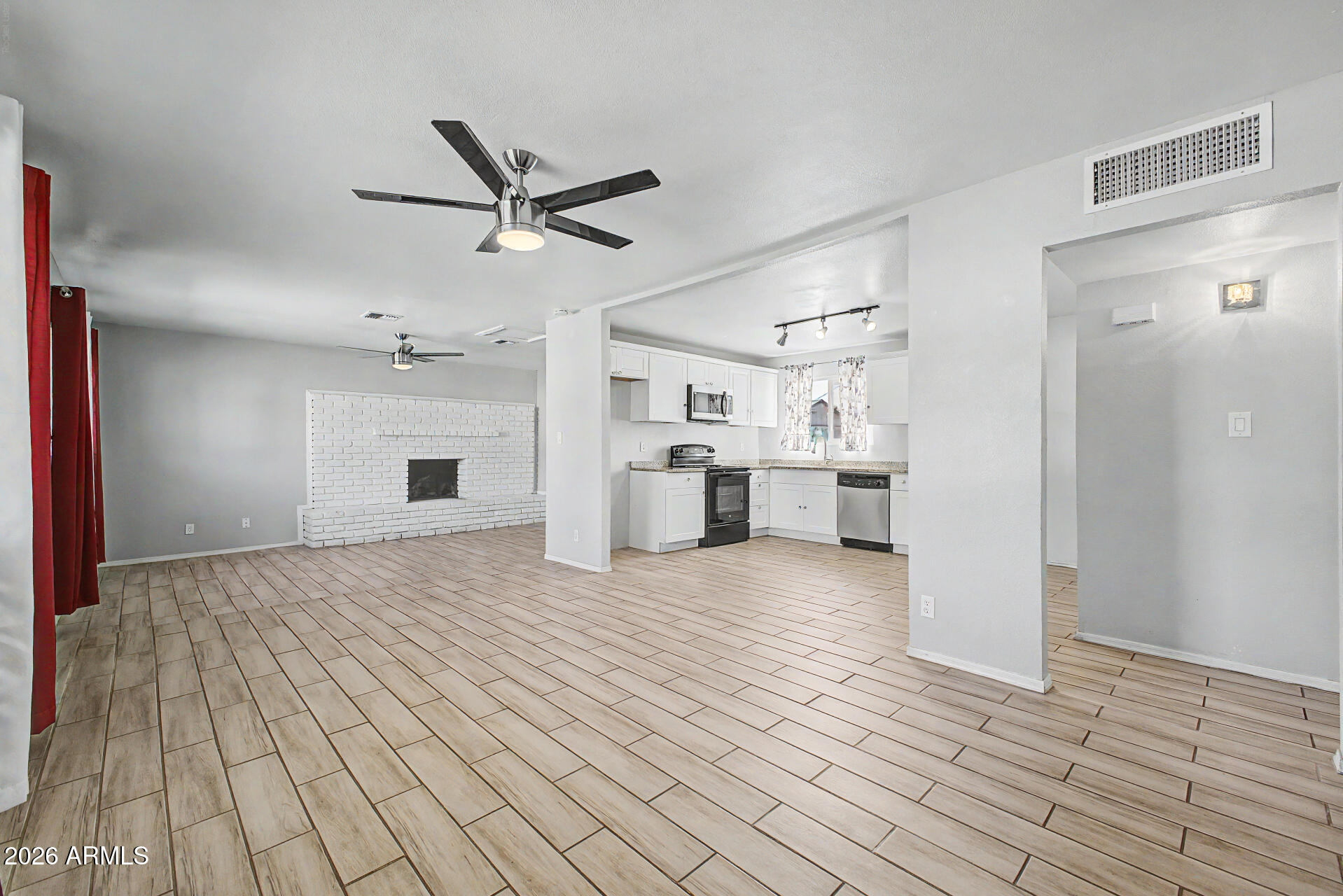 SURREY HEIGHTS 2 - Residential