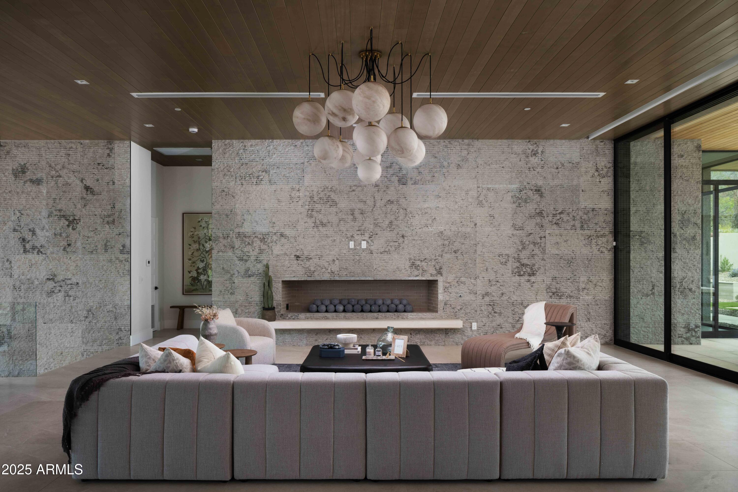 QUARTZ VALLEY - Residential