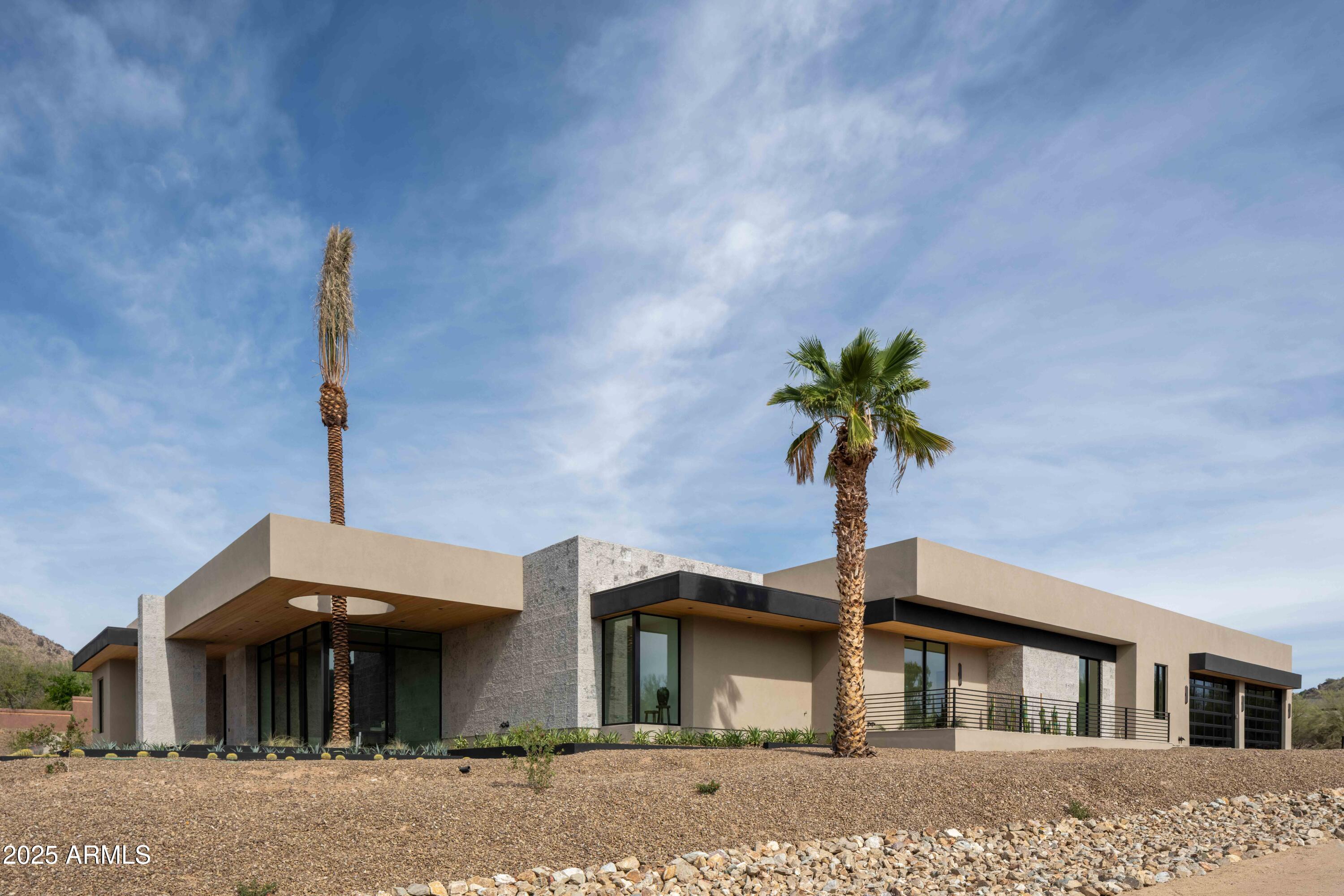 QUARTZ VALLEY - Residential