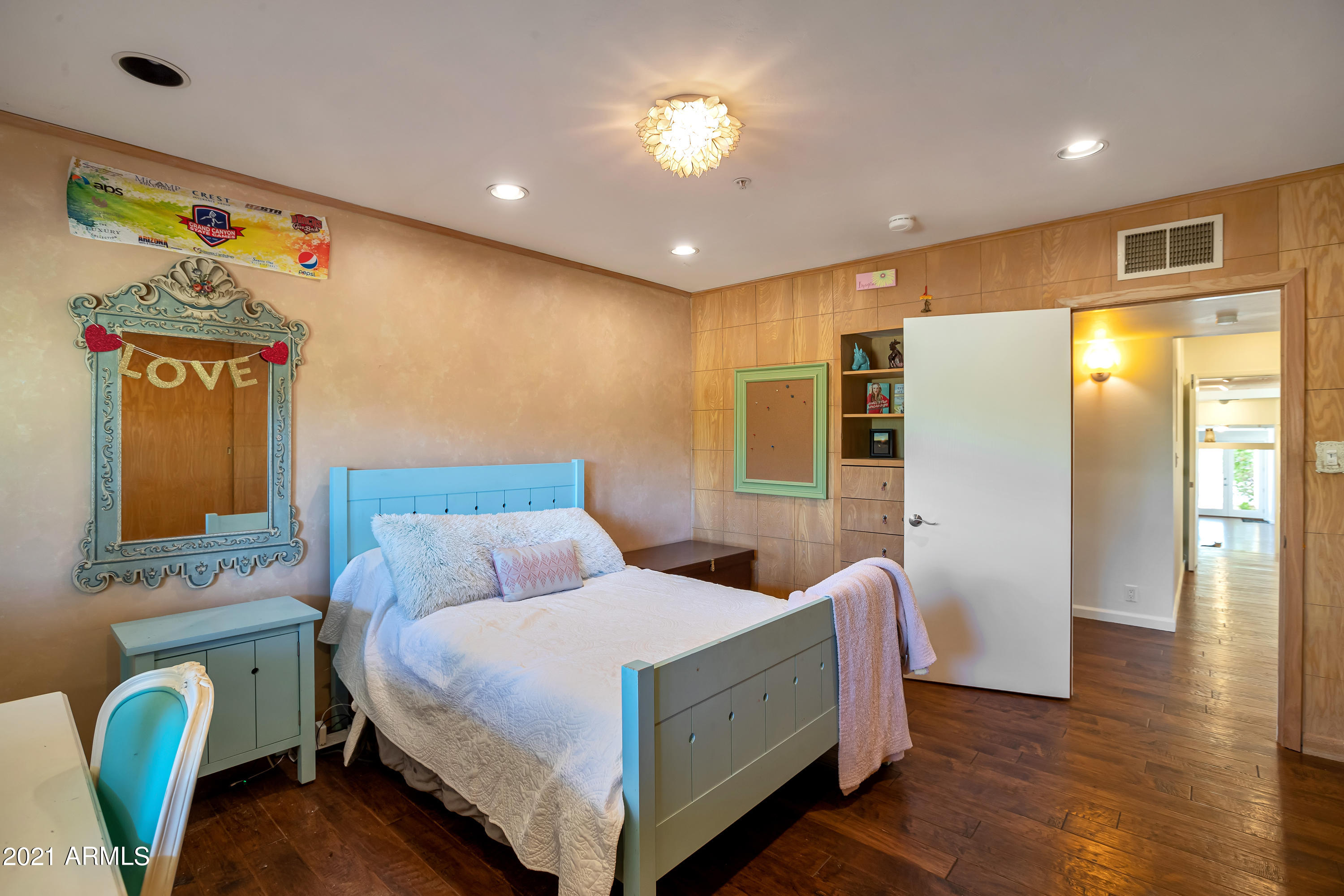 STARLIGHT GARDENS - Residential