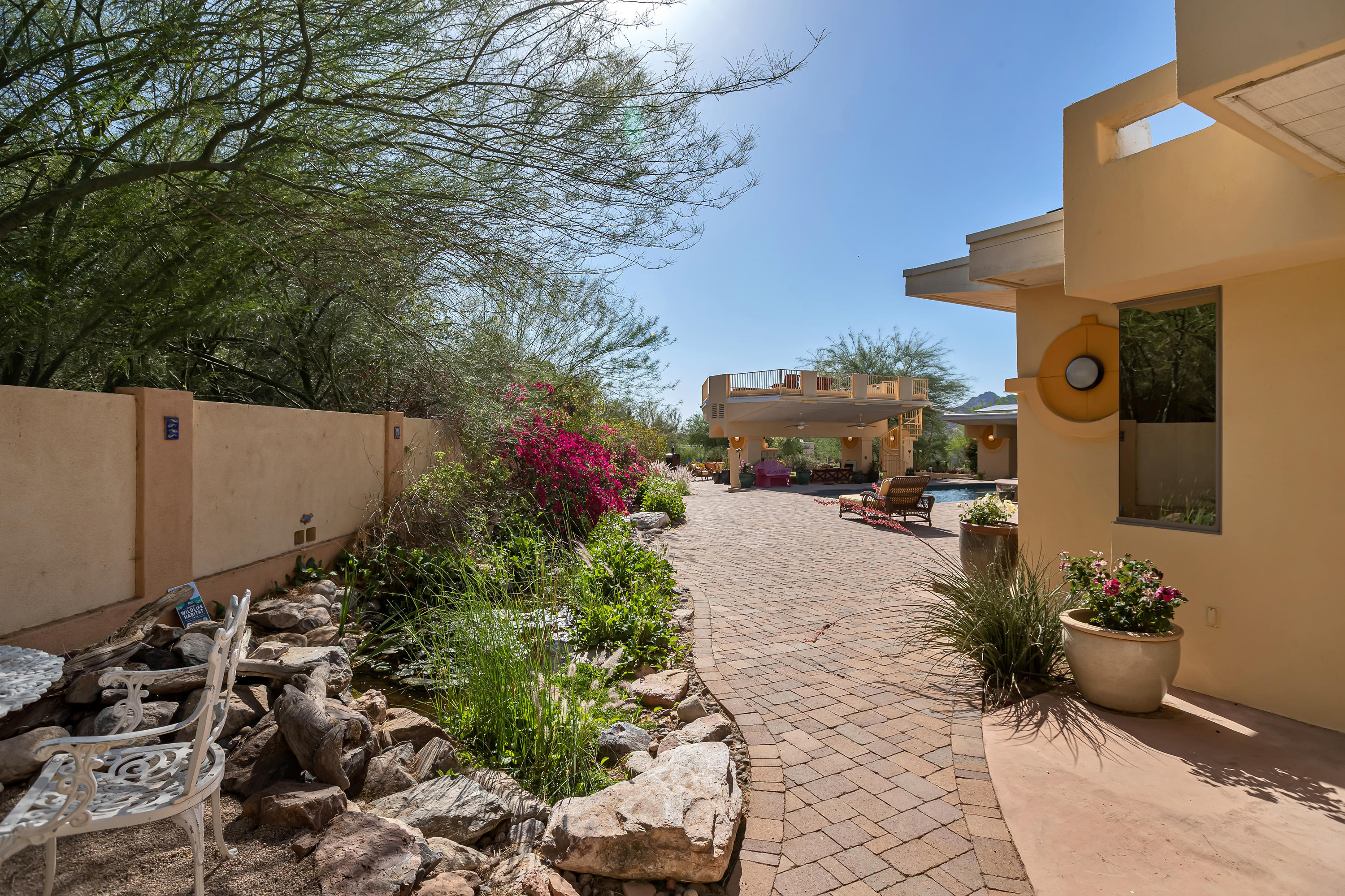 STARLIGHT GARDENS - Residential