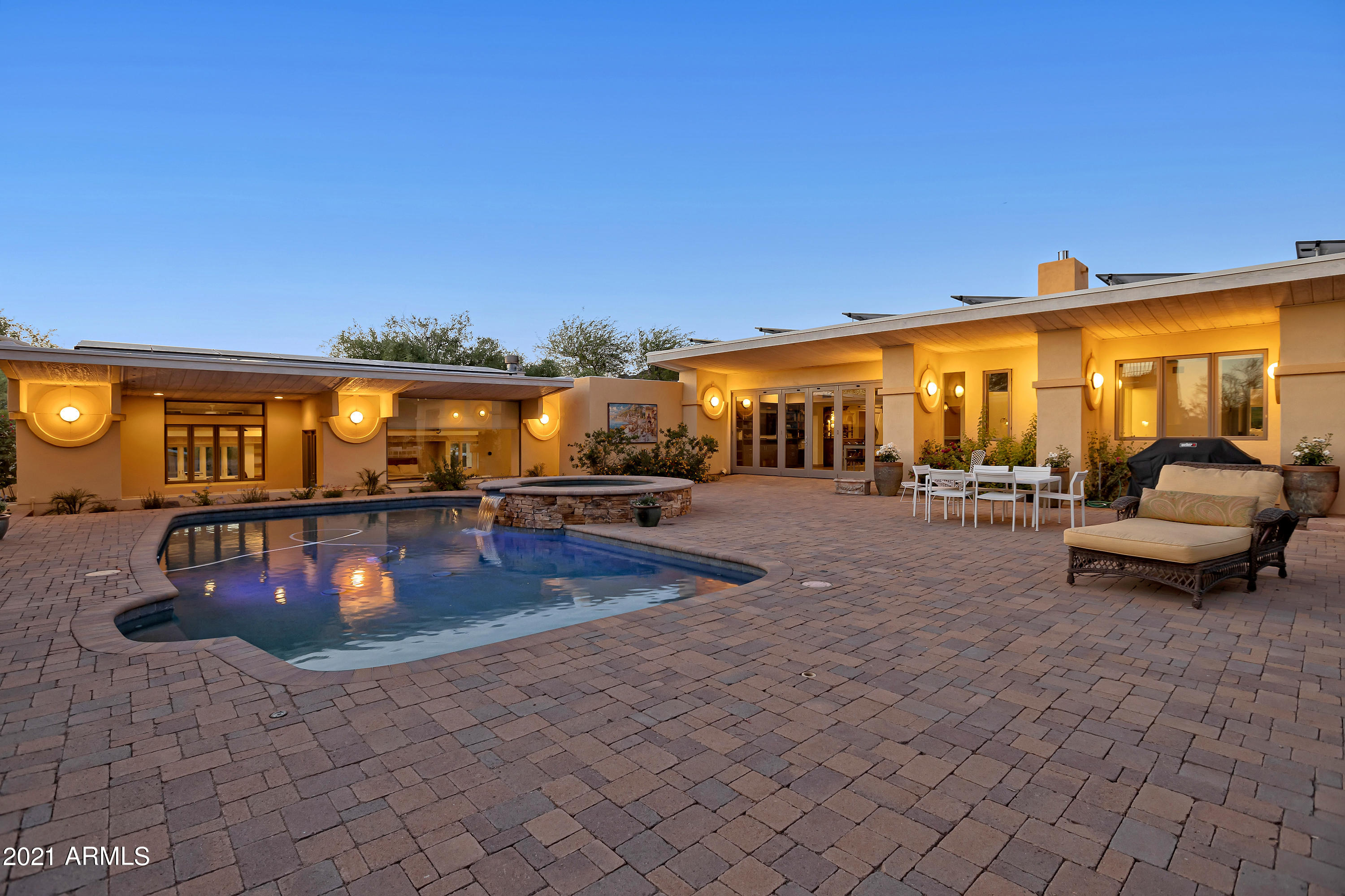 STARLIGHT GARDENS - Residential