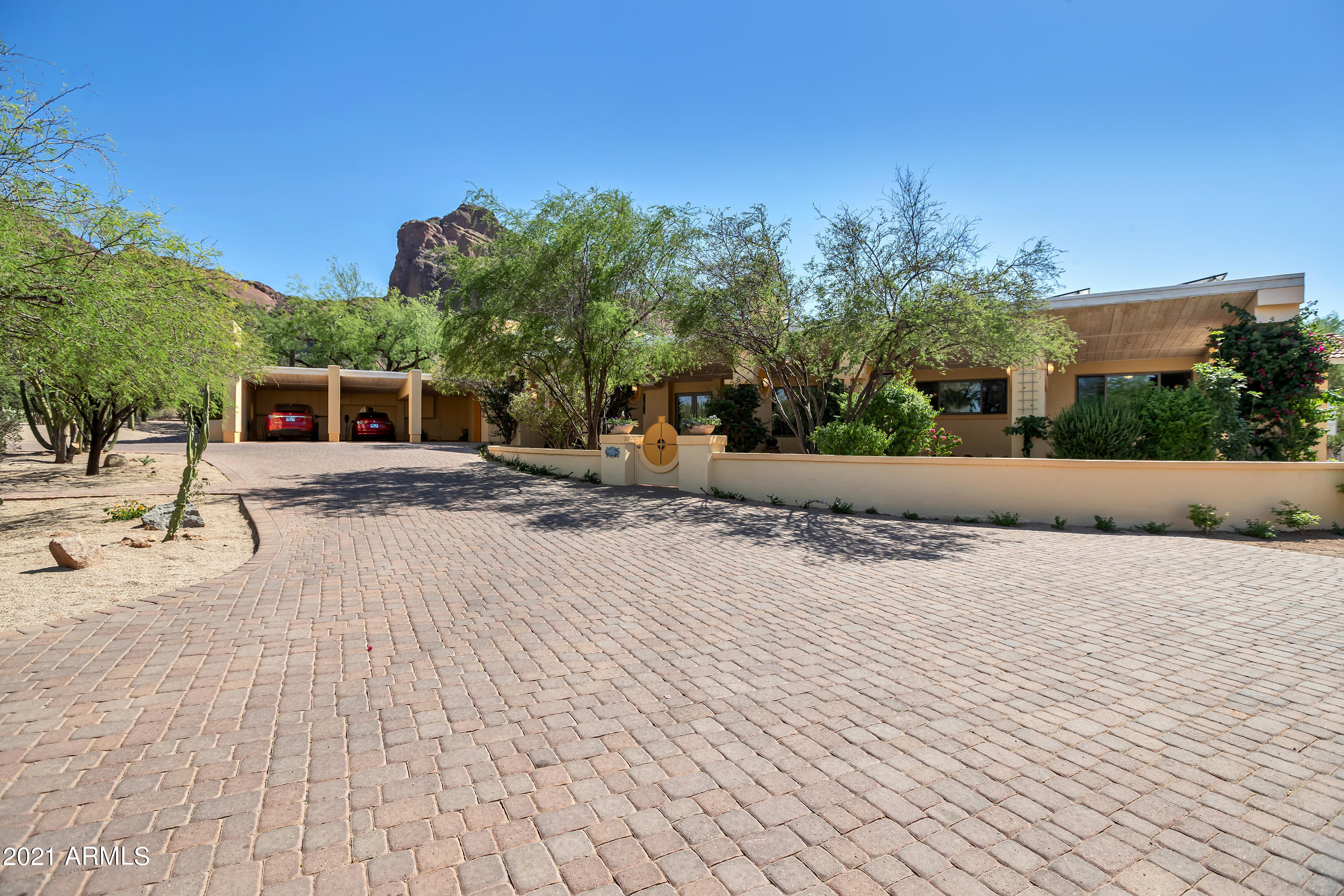STARLIGHT GARDENS - Residential
