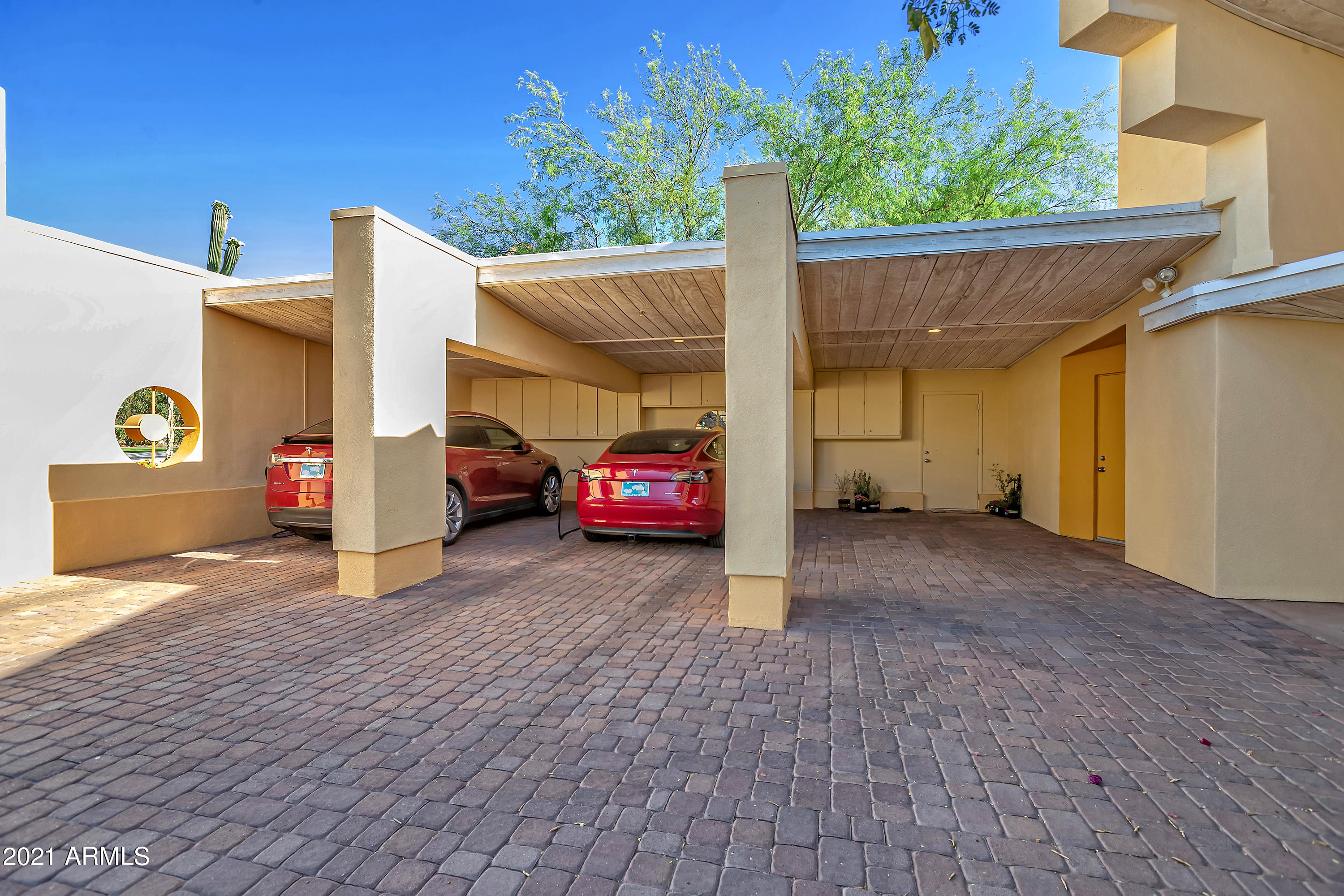 STARLIGHT GARDENS - Residential