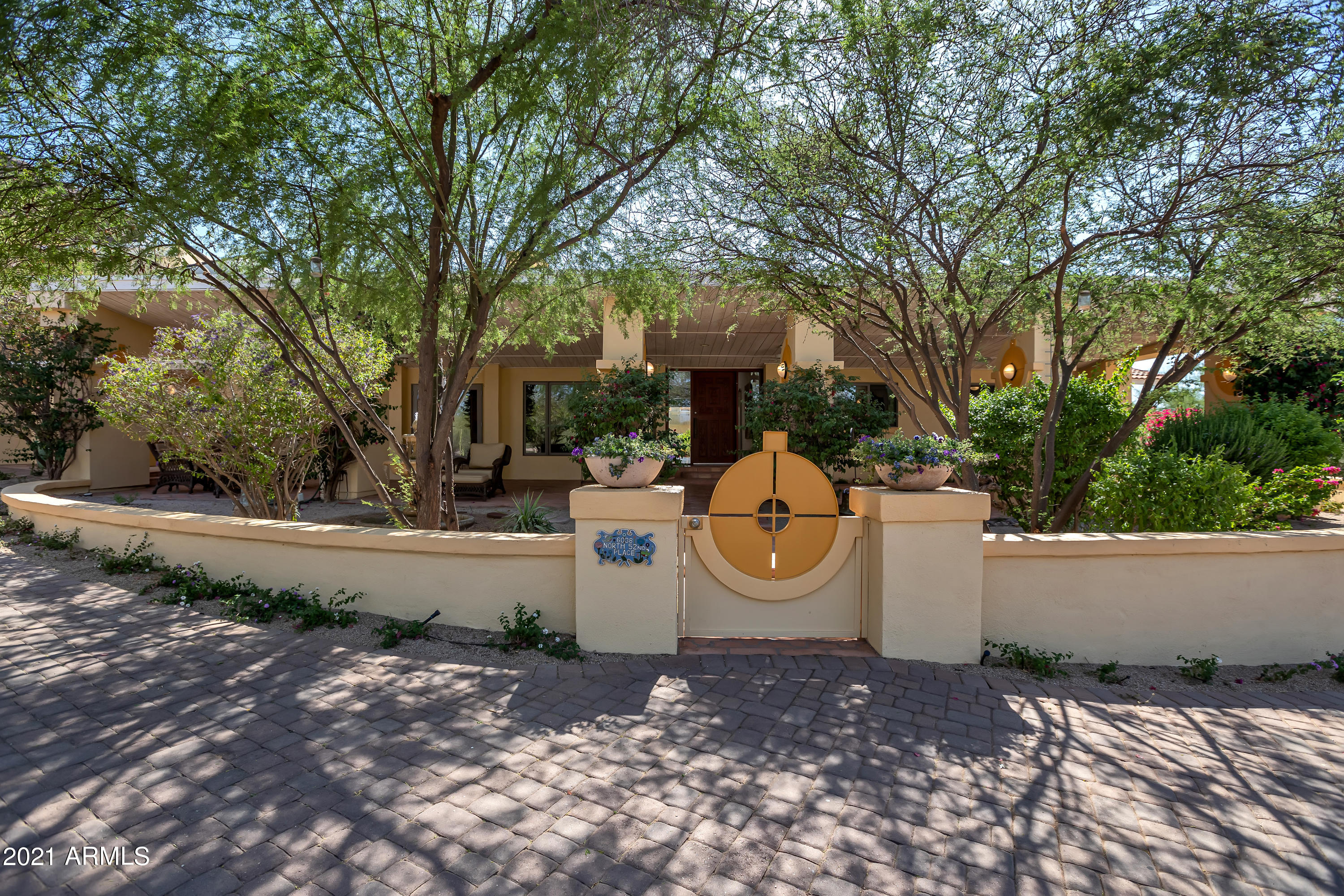 STARLIGHT GARDENS - Residential