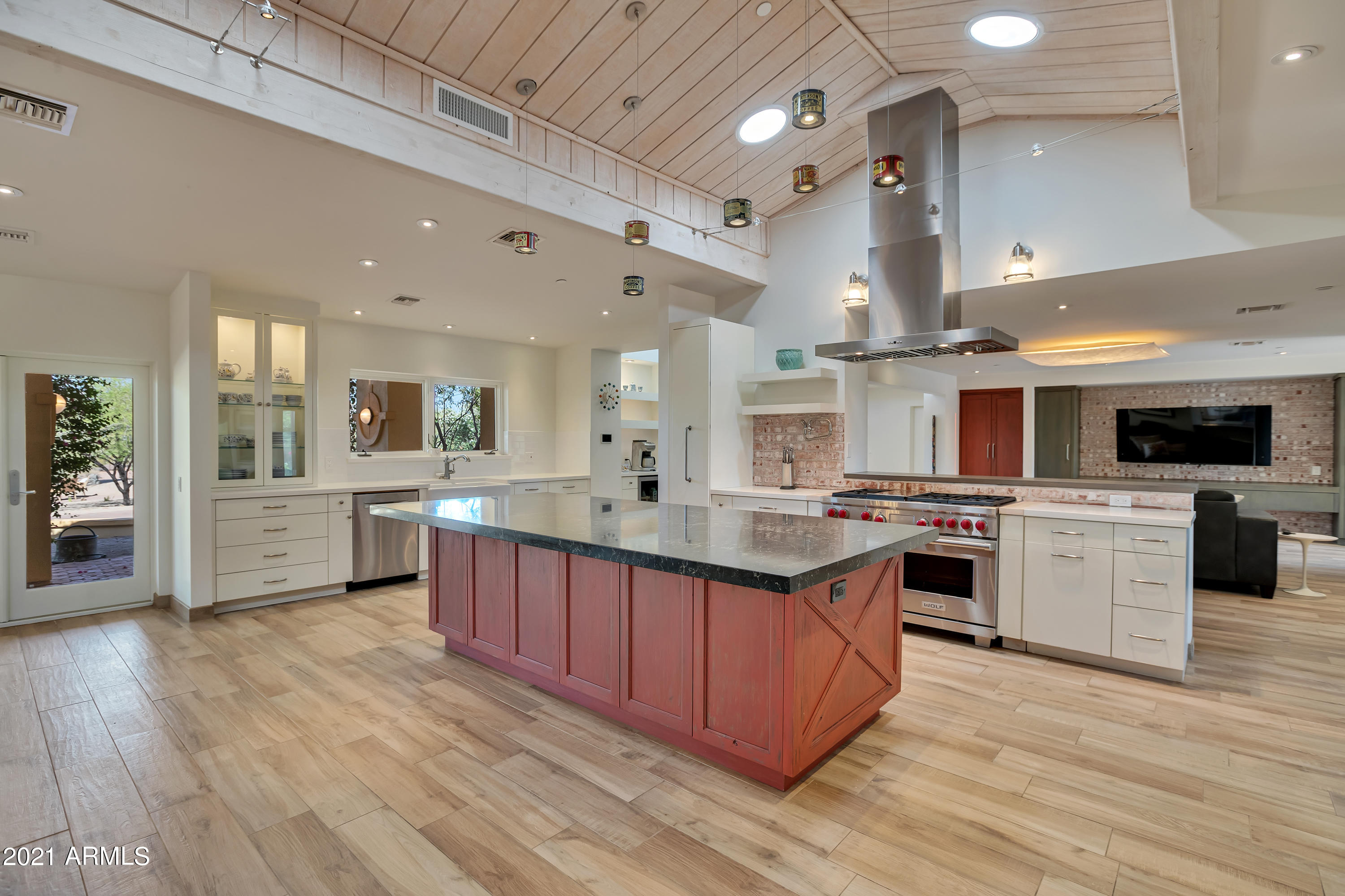 STARLIGHT GARDENS - Residential