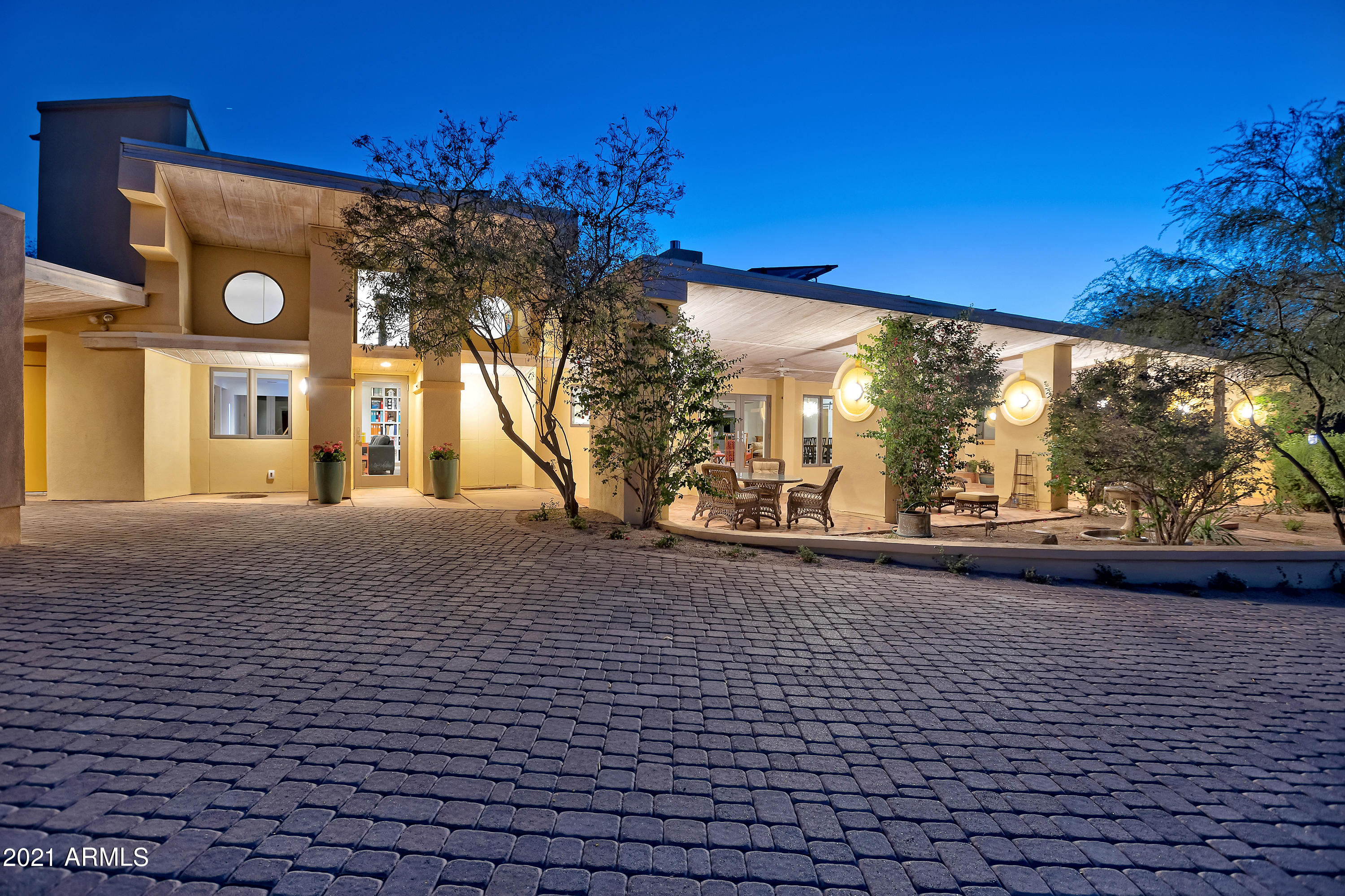 STARLIGHT GARDENS - Residential