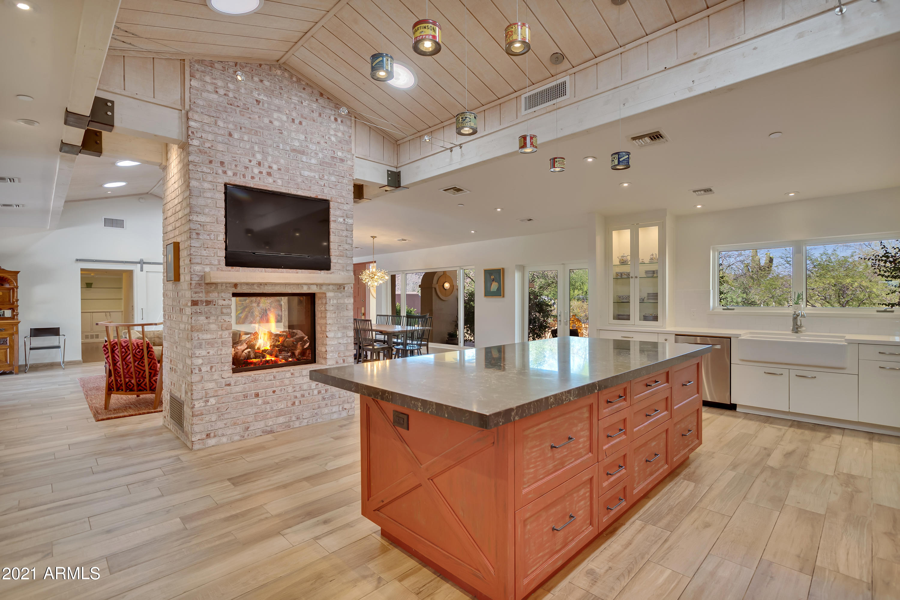 STARLIGHT GARDENS - Residential