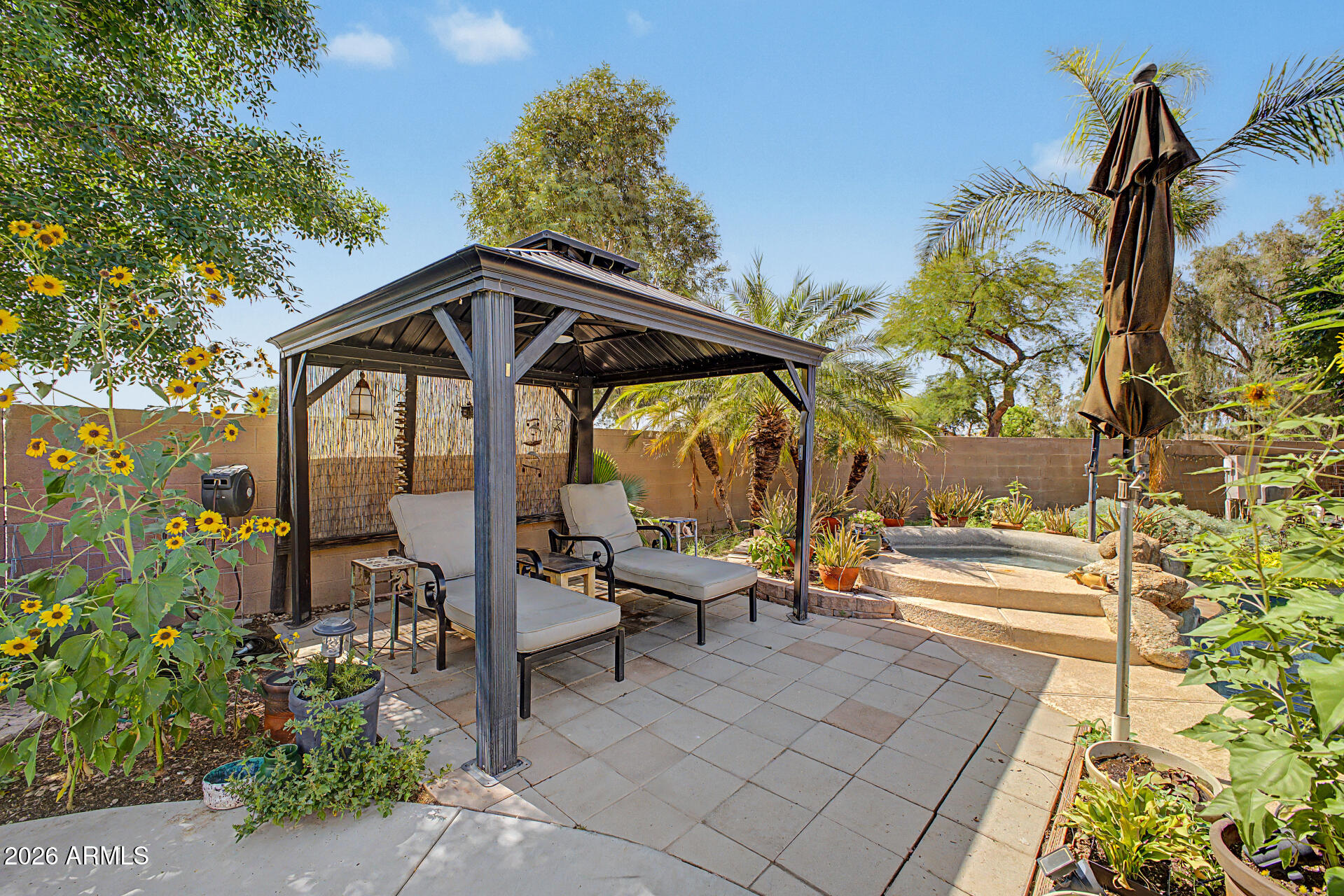 VILLAGES AT QUEEN CREEK - Residential
