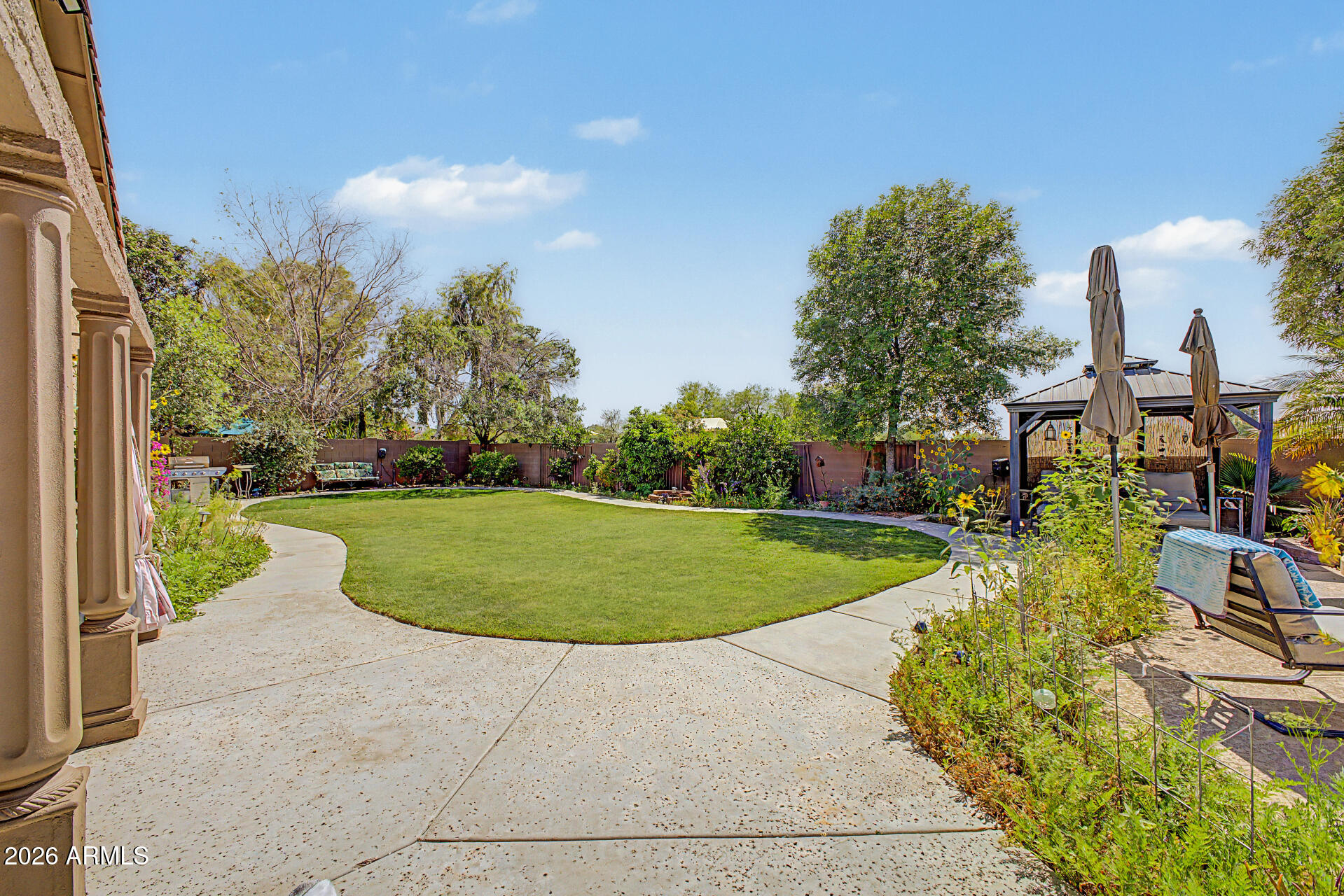 VILLAGES AT QUEEN CREEK - Residential