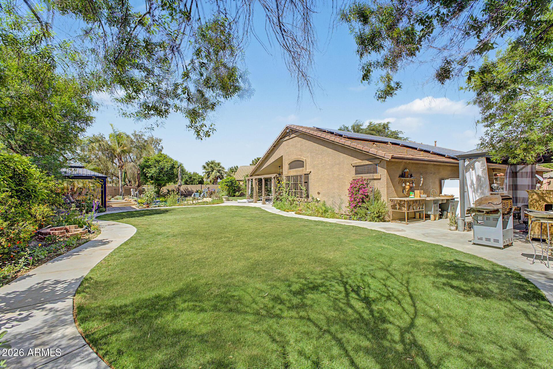 VILLAGES AT QUEEN CREEK - Residential