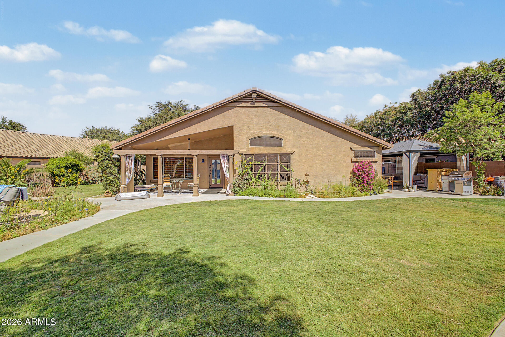 VILLAGES AT QUEEN CREEK - Residential