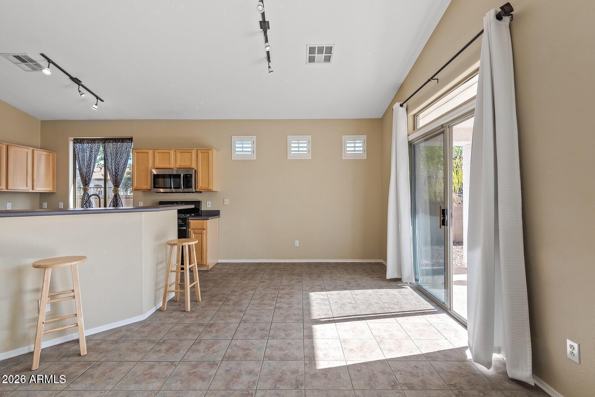 PALM VALLEY PARCEL 5 REPLAT - Residential