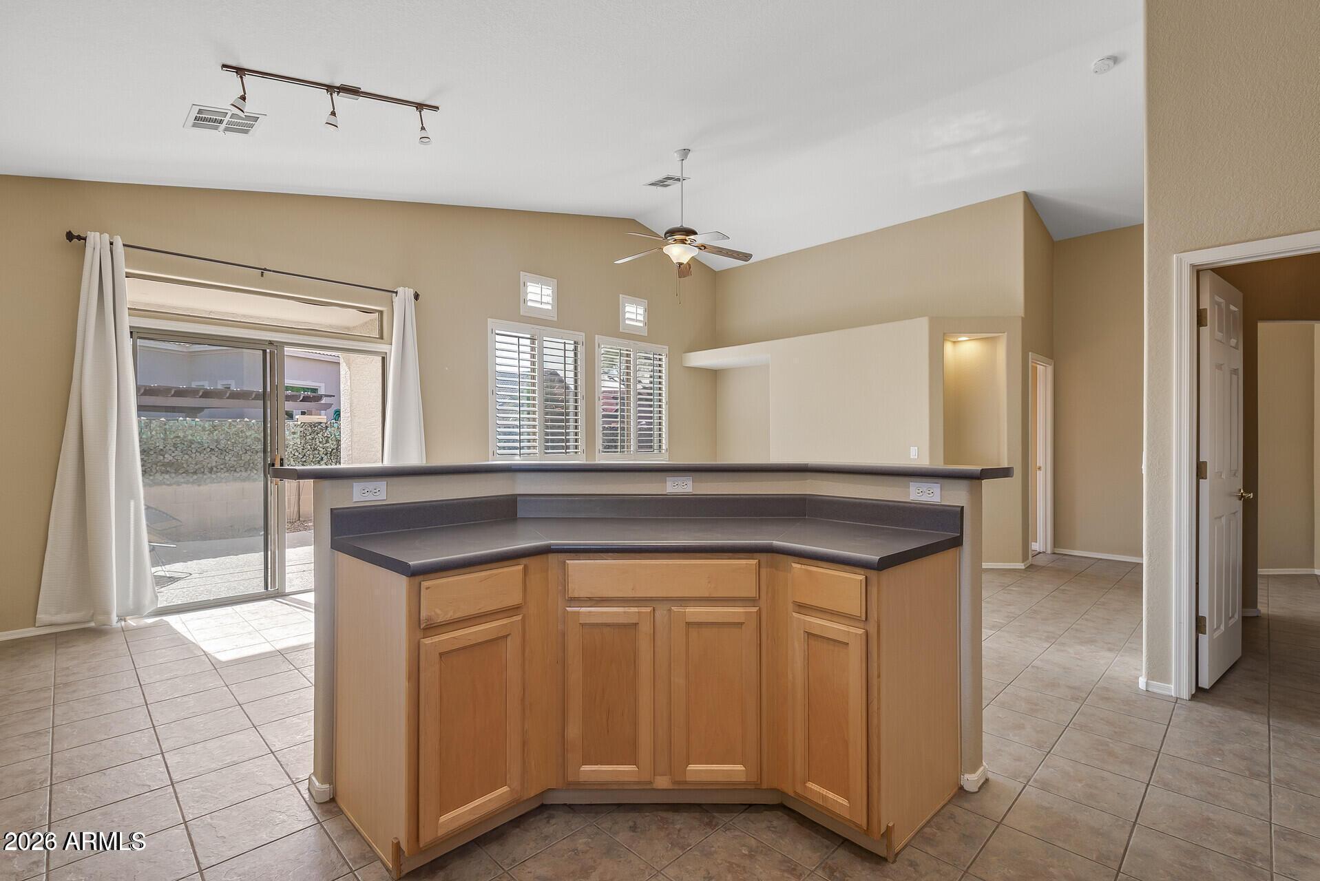 PALM VALLEY PARCEL 5 REPLAT - Residential