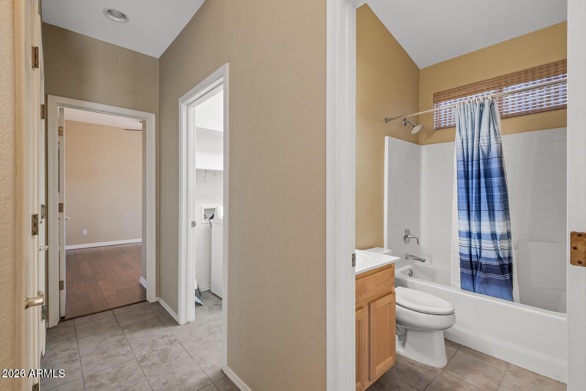 PALM VALLEY PARCEL 5 REPLAT - Residential