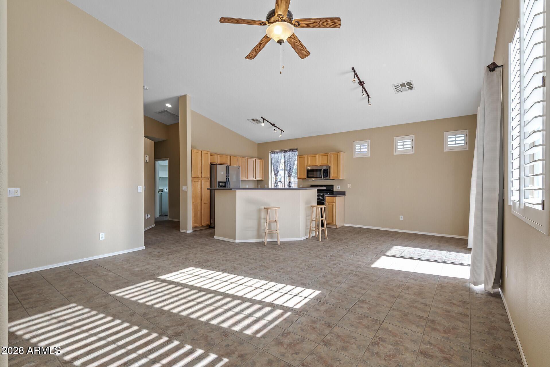 PALM VALLEY PARCEL 5 REPLAT - Residential