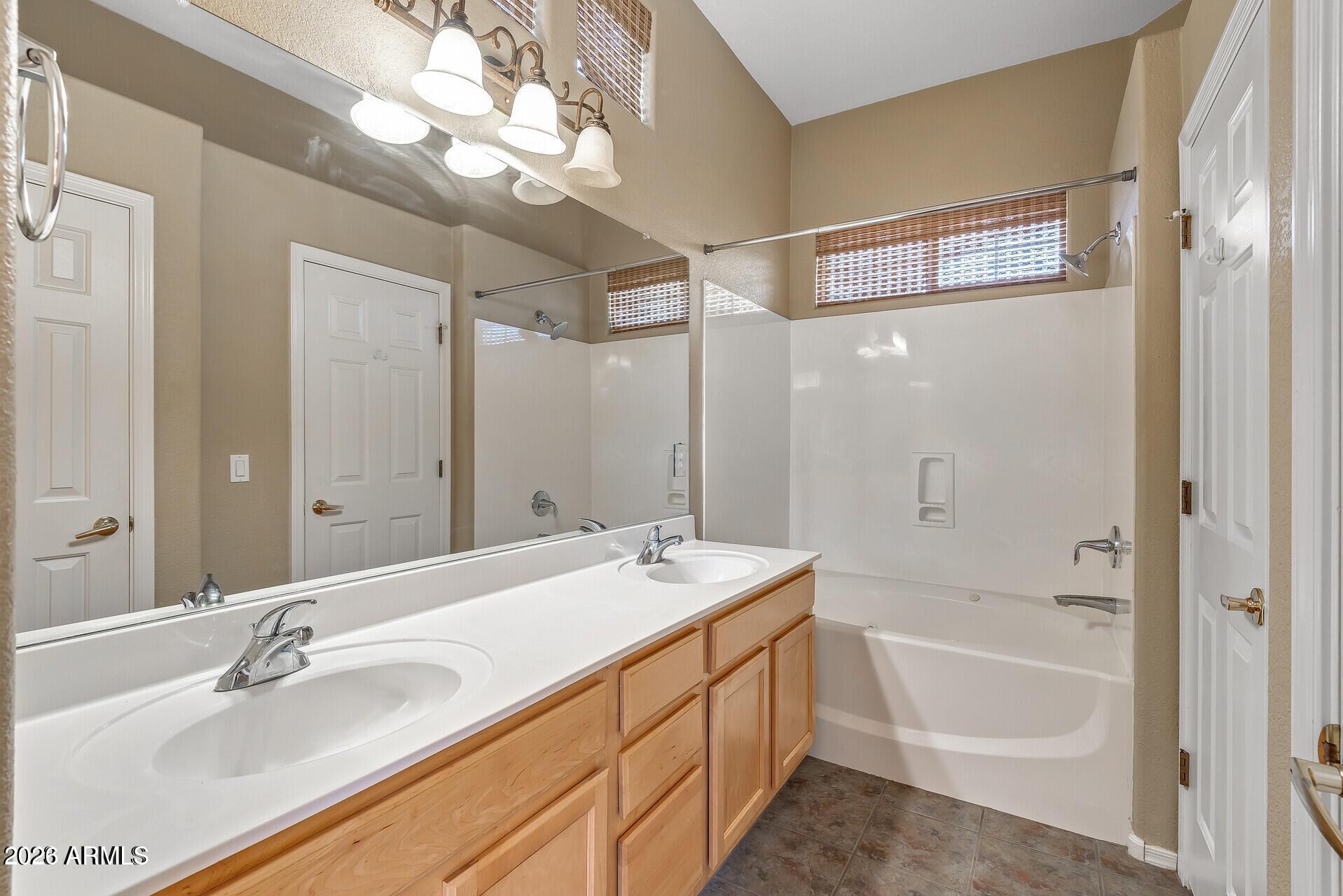 PALM VALLEY PARCEL 5 REPLAT - Residential
