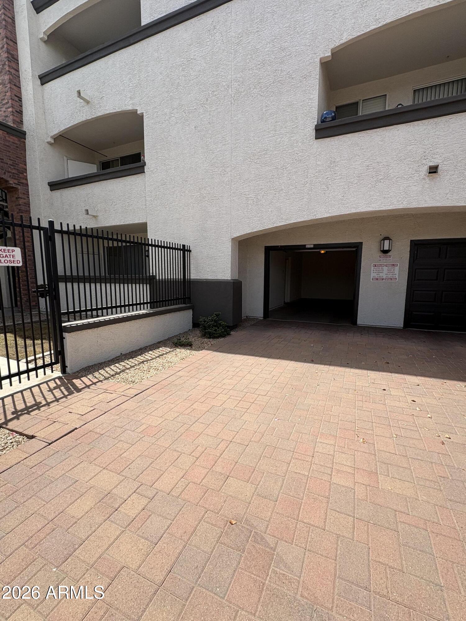 BRICK COMMONS CONDOMINIUM - Residential