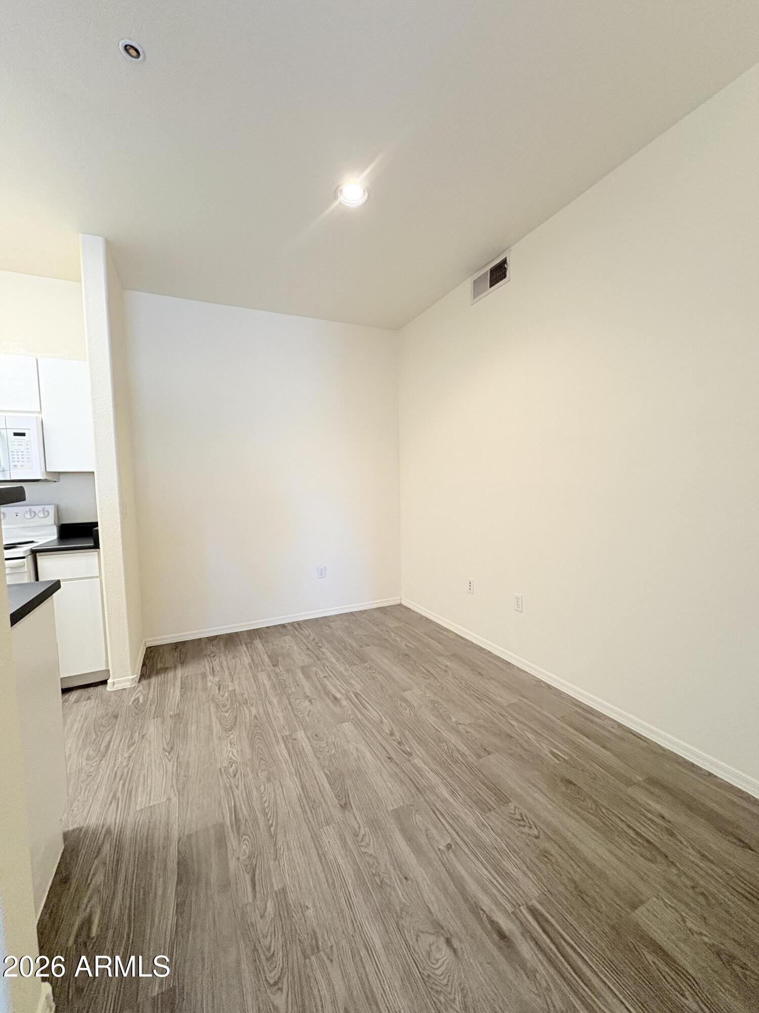 BRICK COMMONS CONDOMINIUM - Residential