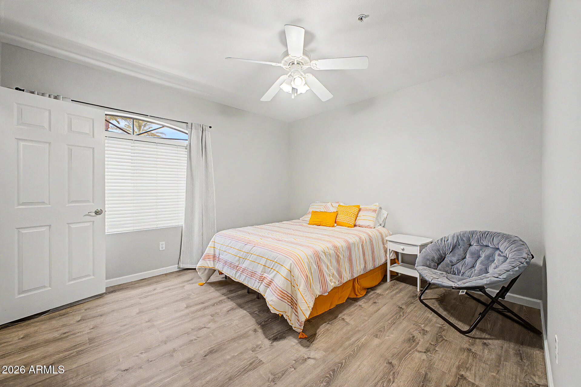 SIGNATURE SCOTTSDALE CONDOMINIUM - Residential