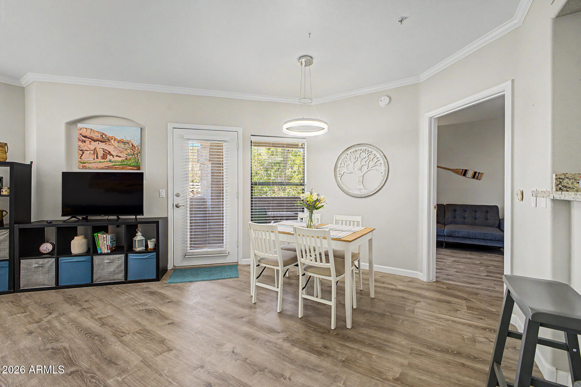 SIGNATURE SCOTTSDALE CONDOMINIUM - Residential
