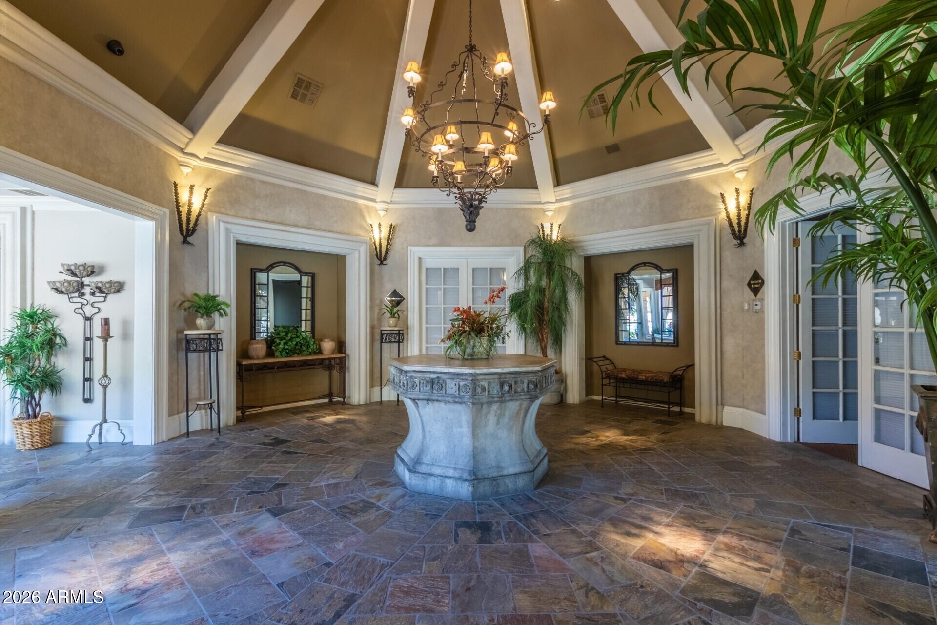 SIGNATURE SCOTTSDALE CONDOMINIUM - Residential