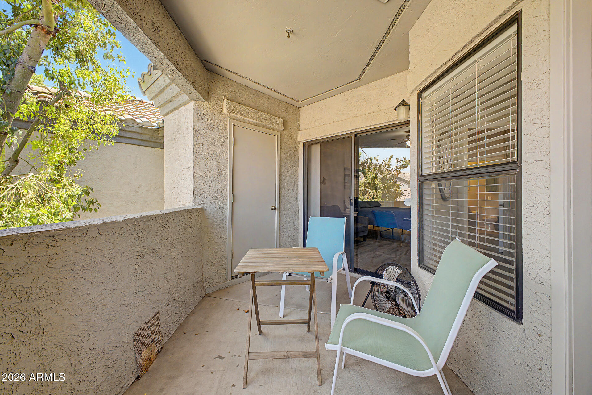 SIGNATURE SCOTTSDALE CONDOMINIUM - Residential