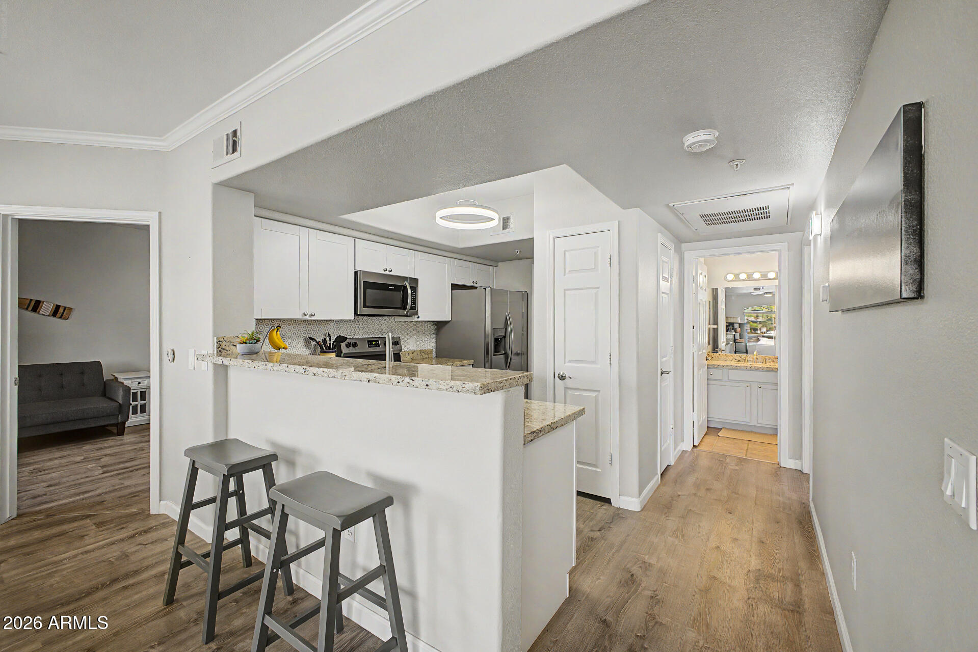 SIGNATURE SCOTTSDALE CONDOMINIUM - Residential