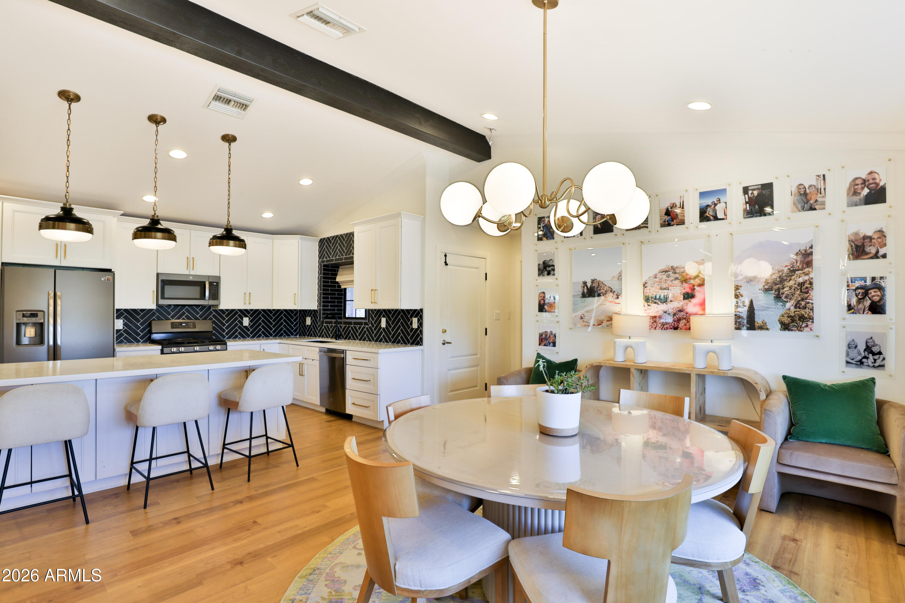 SAWYER ESTATES - Residential