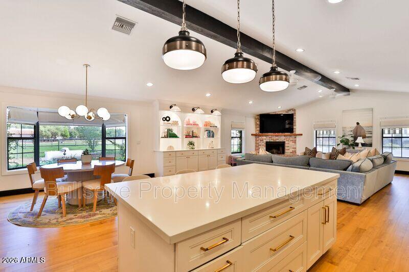 SAWYER ESTATES - Residential