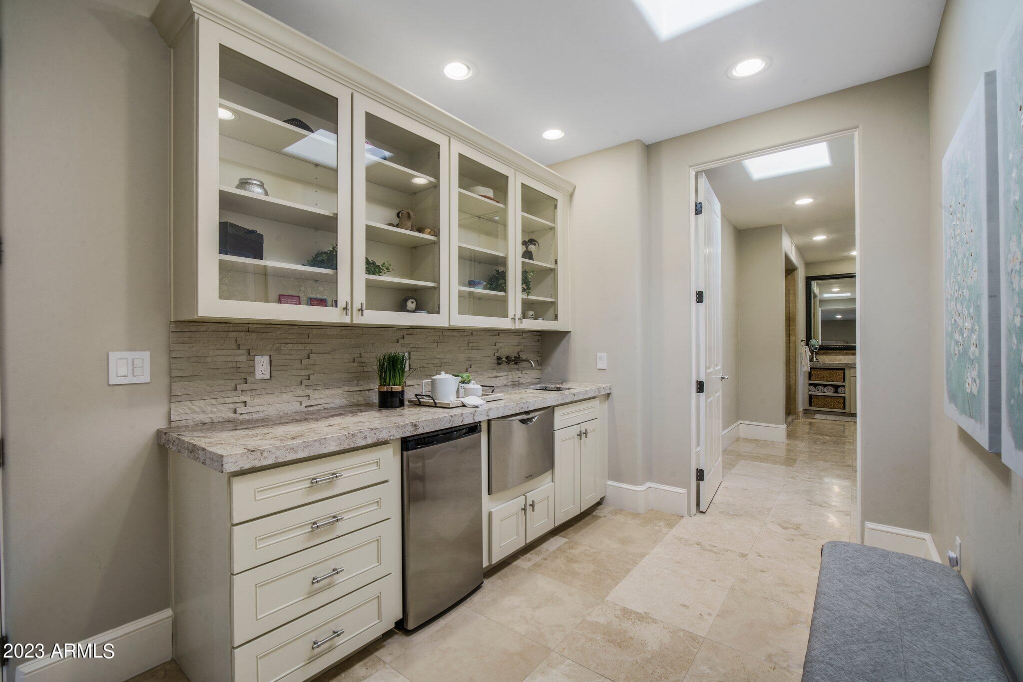 ECHO CANYON - Residential