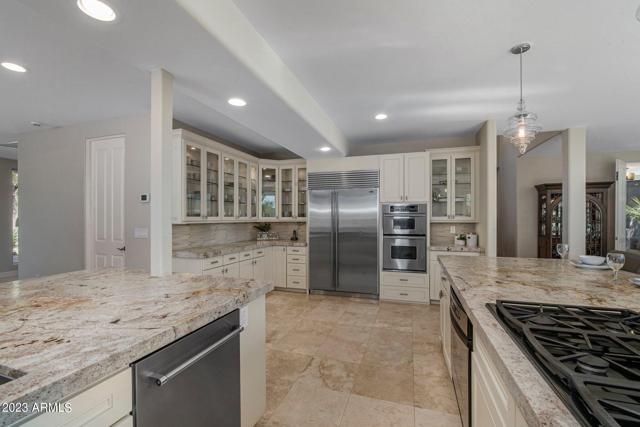 ECHO CANYON - Residential