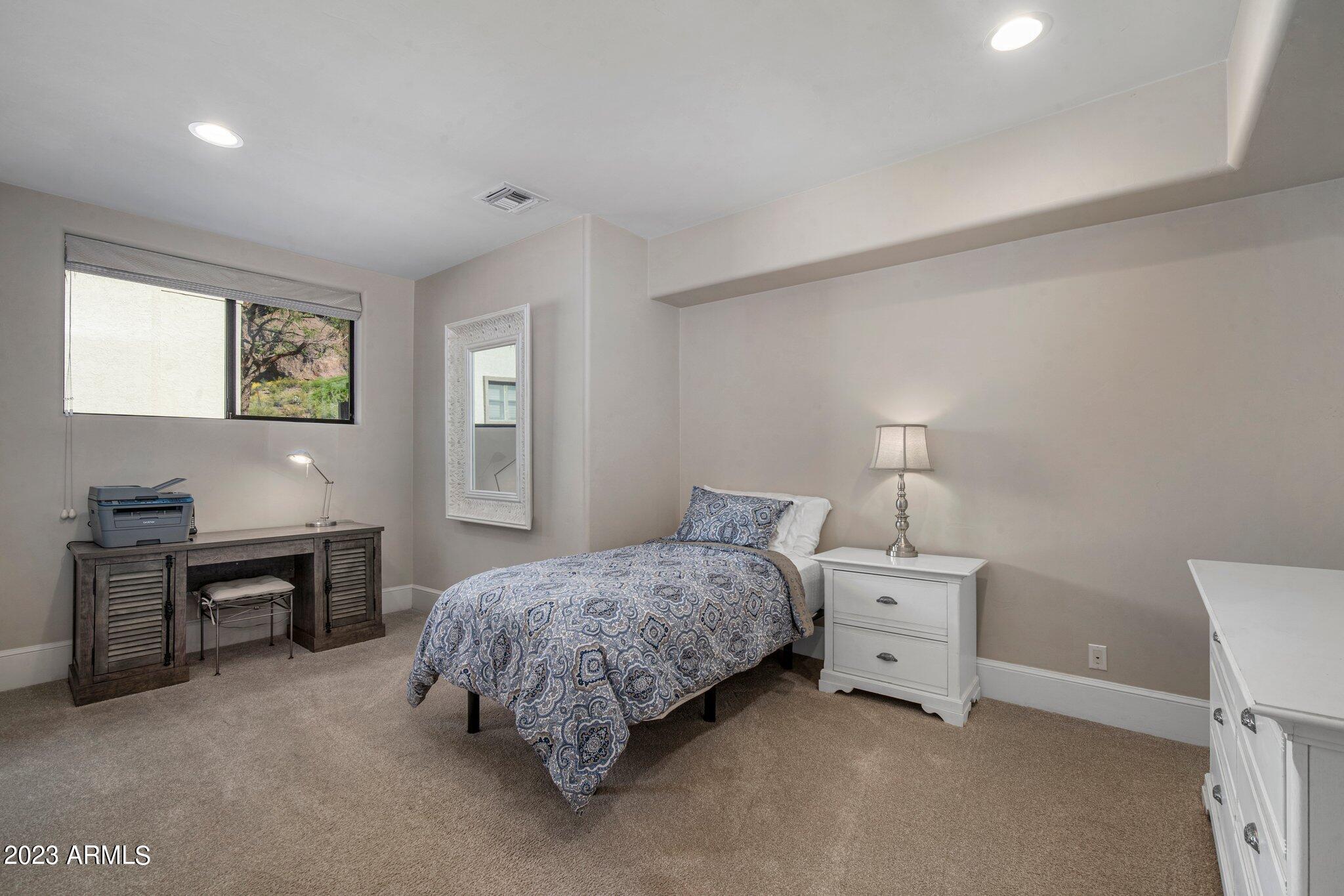 ECHO CANYON - Residential