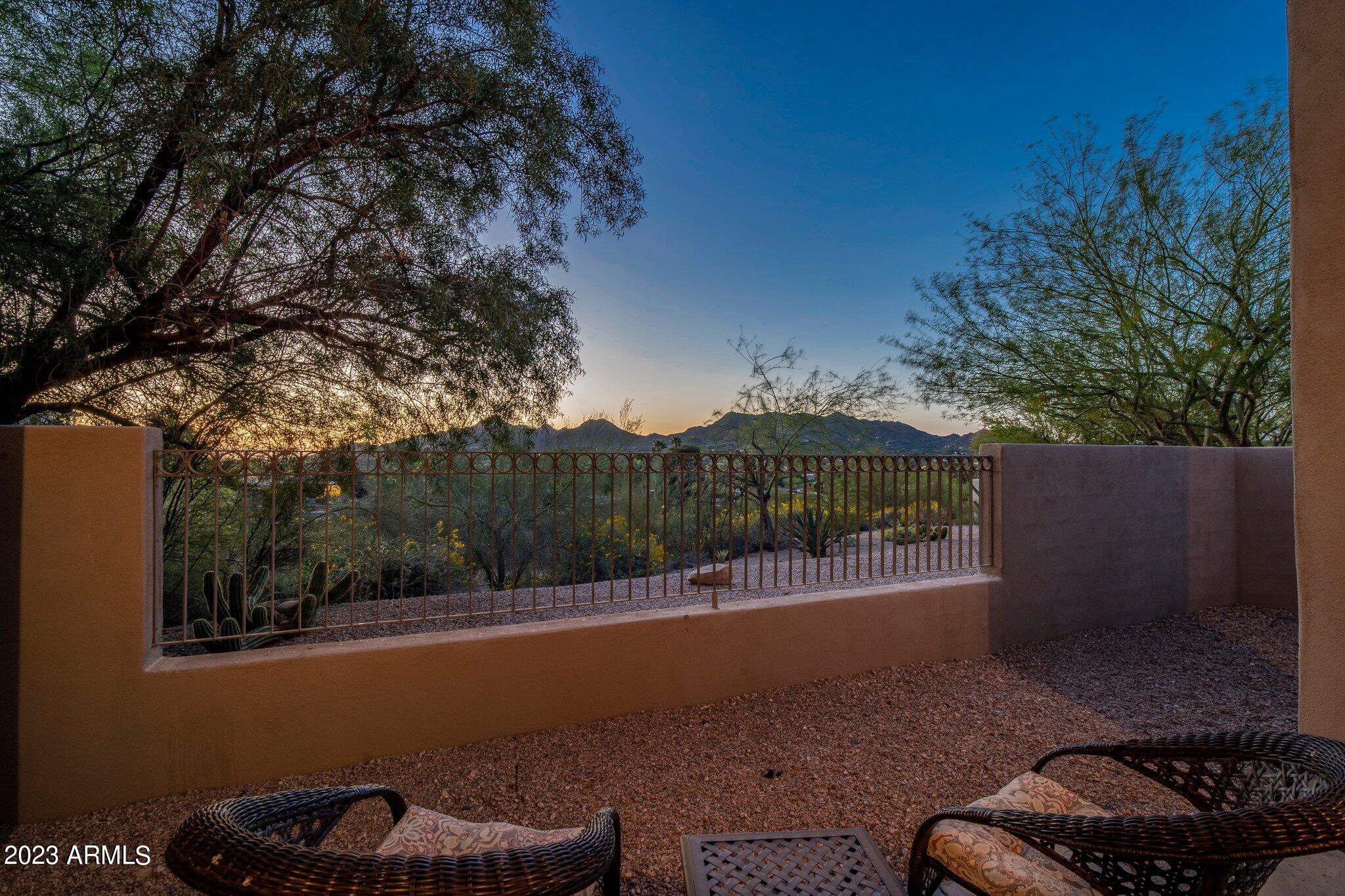 ECHO CANYON - Residential