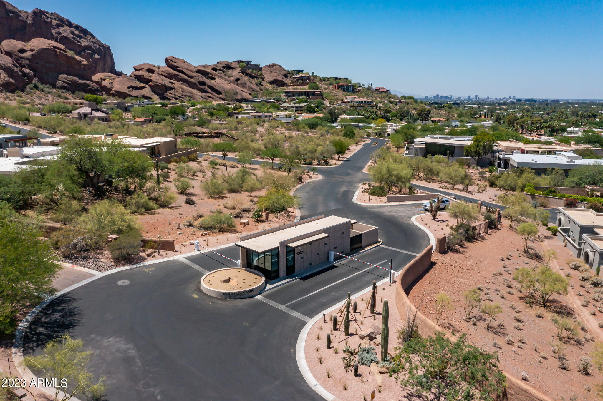 ECHO CANYON - Residential