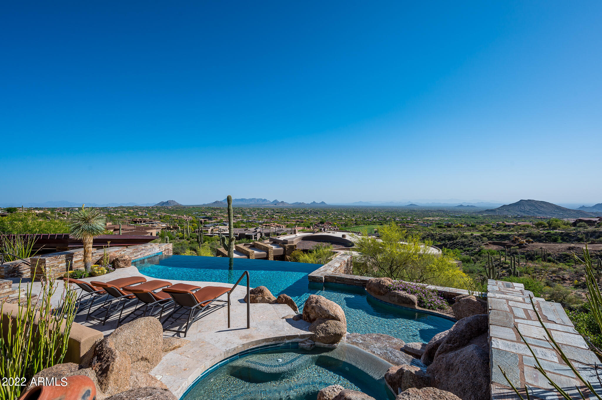 DESERT MOUNTAIN - Residential