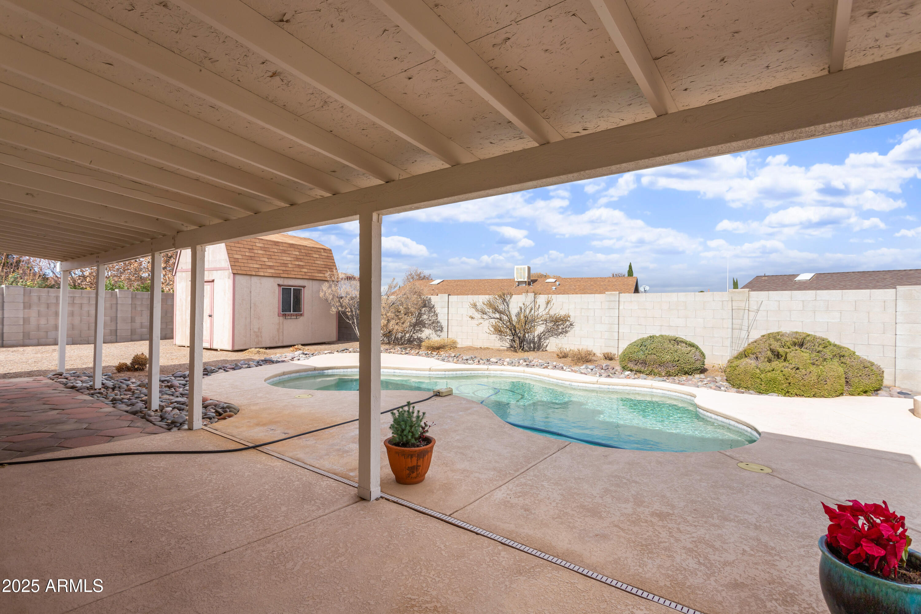 EAGLE RIDGE - Residential