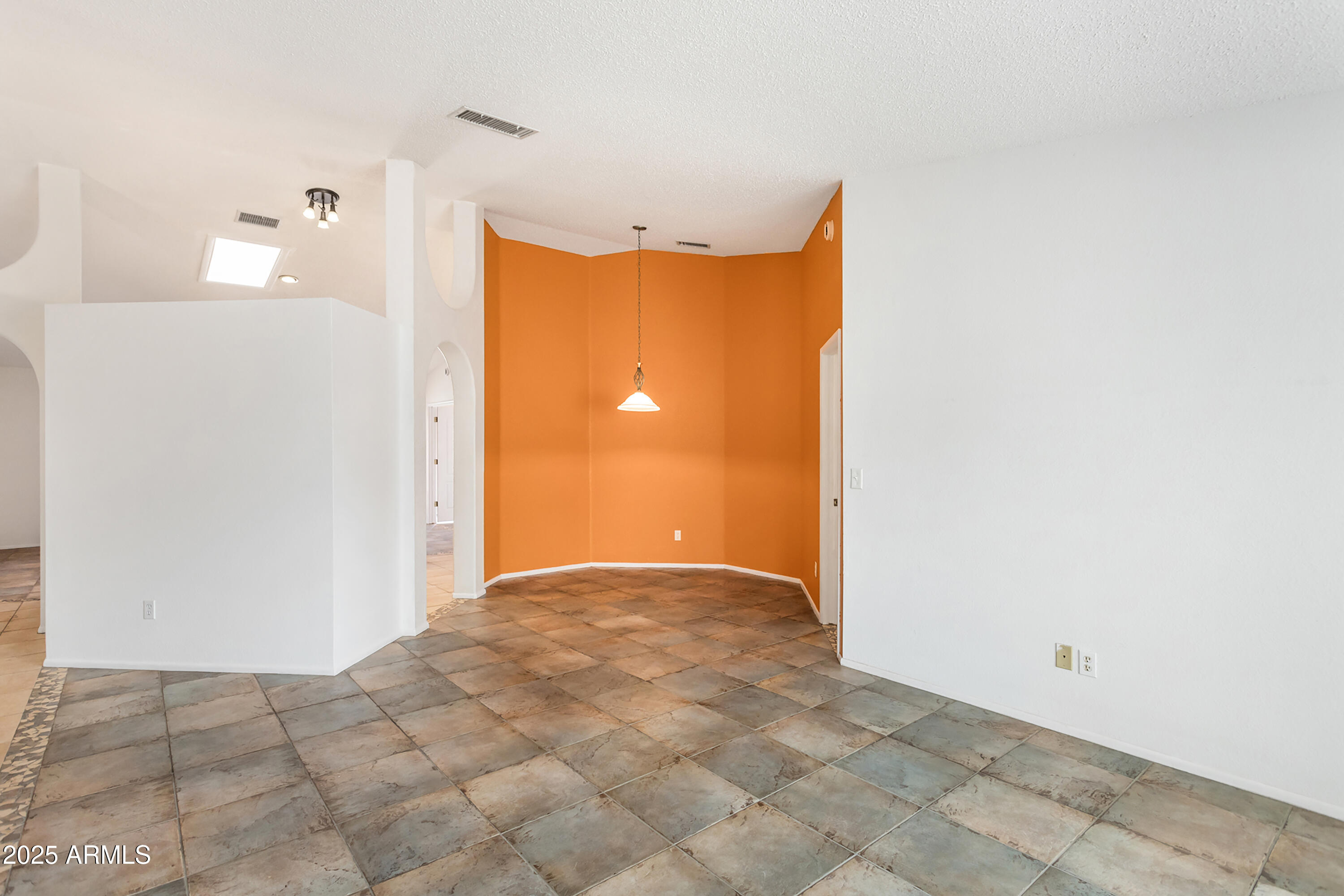 EAGLE RIDGE - Residential