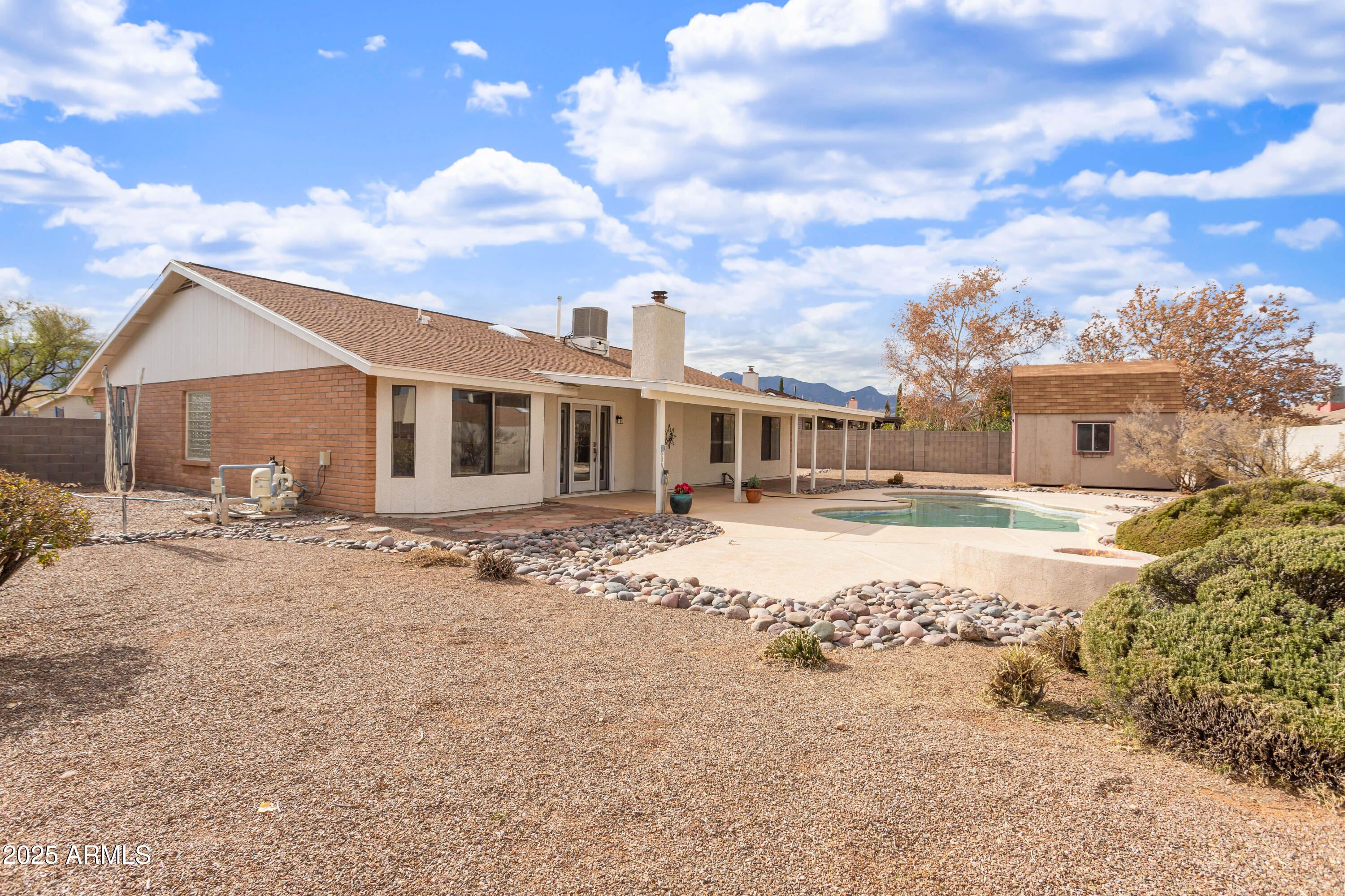 EAGLE RIDGE - Residential