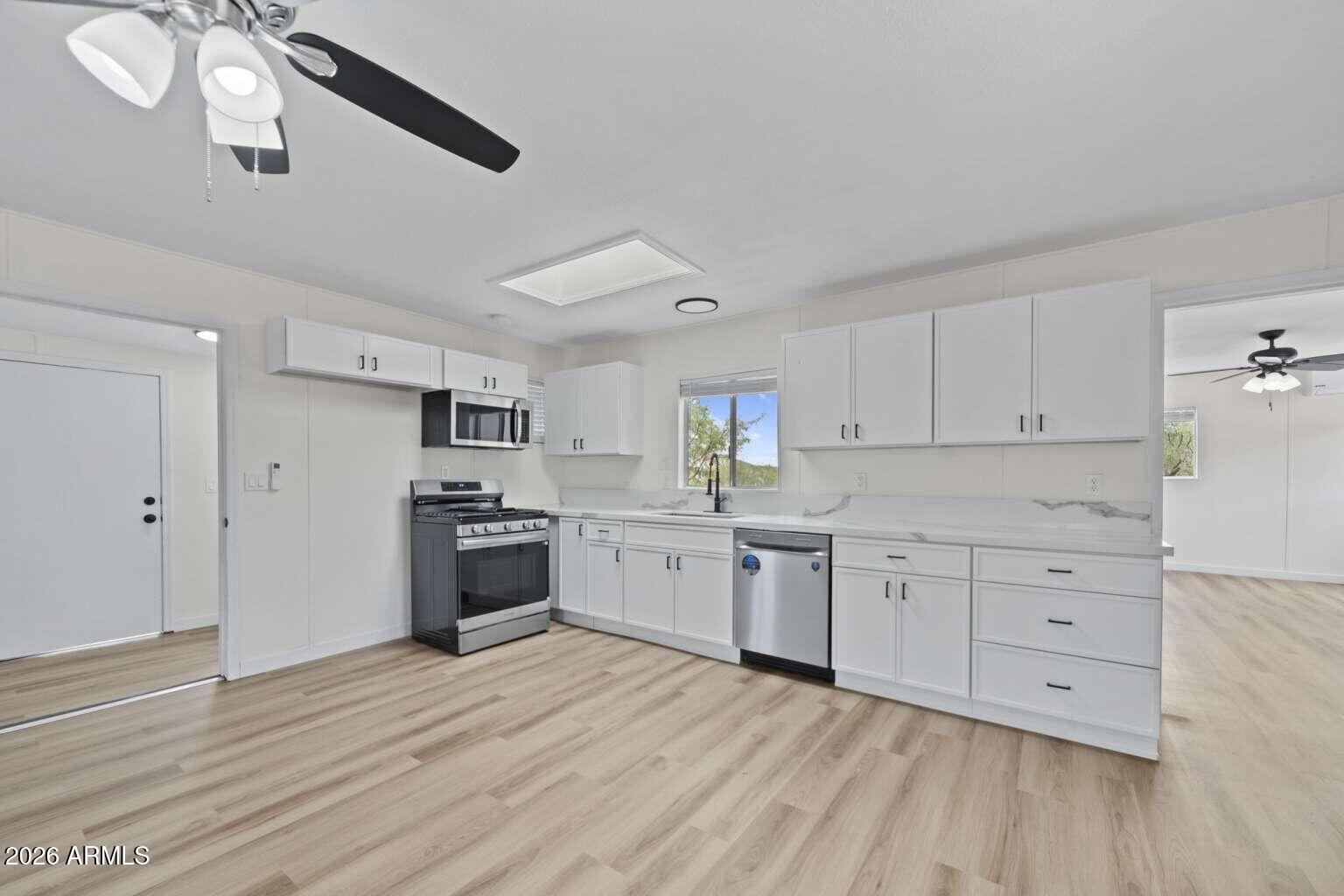 GOLDEN MEADOWS - Residential