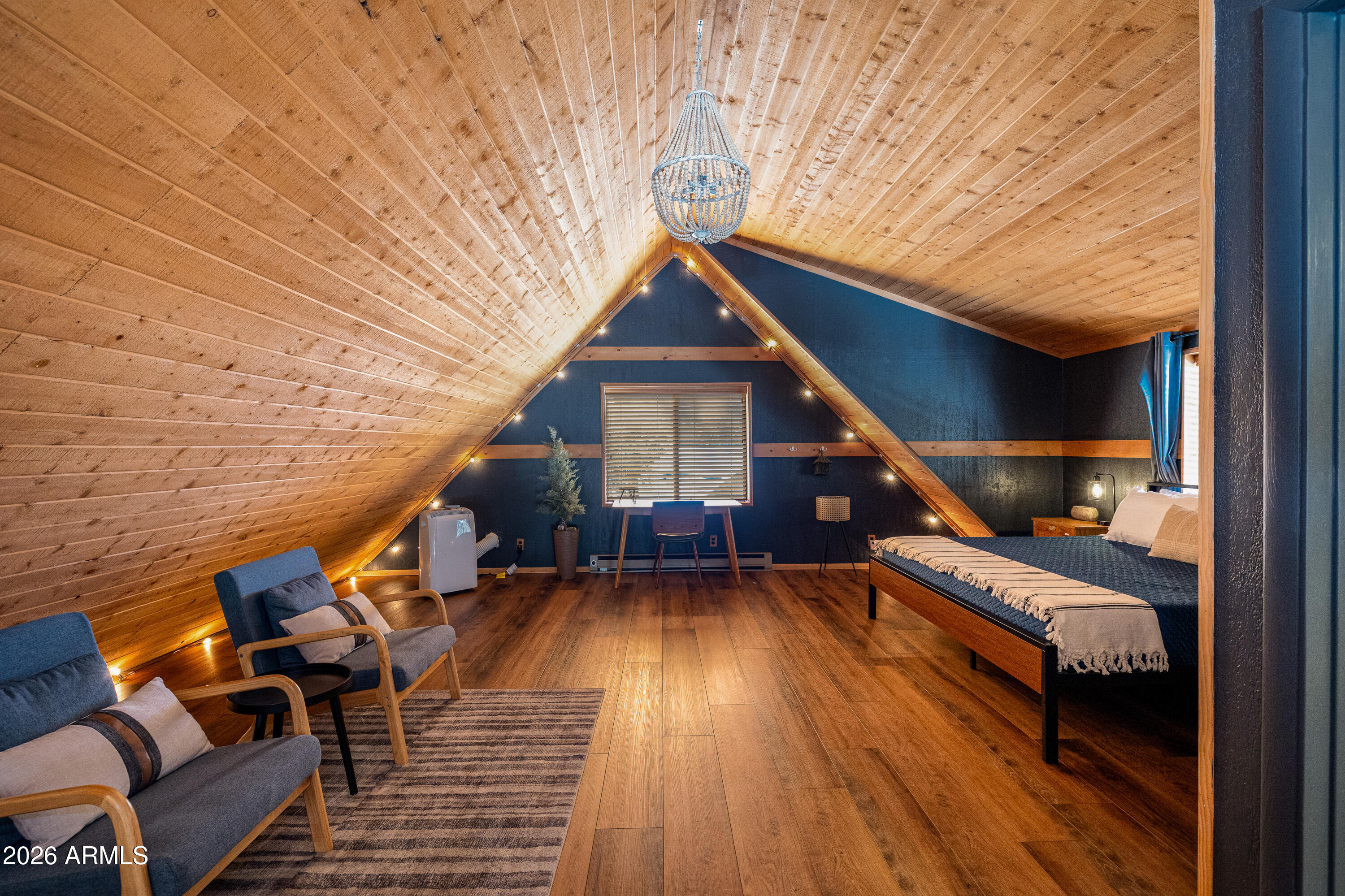 PINEWOOD 15 - Residential