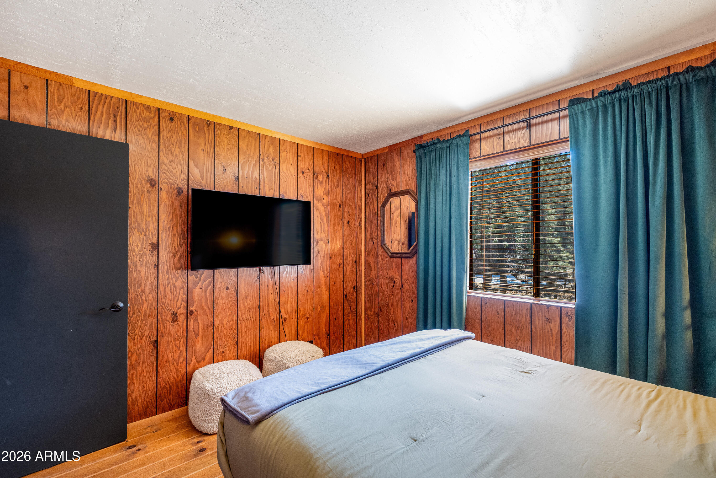 PINEWOOD 15 - Residential