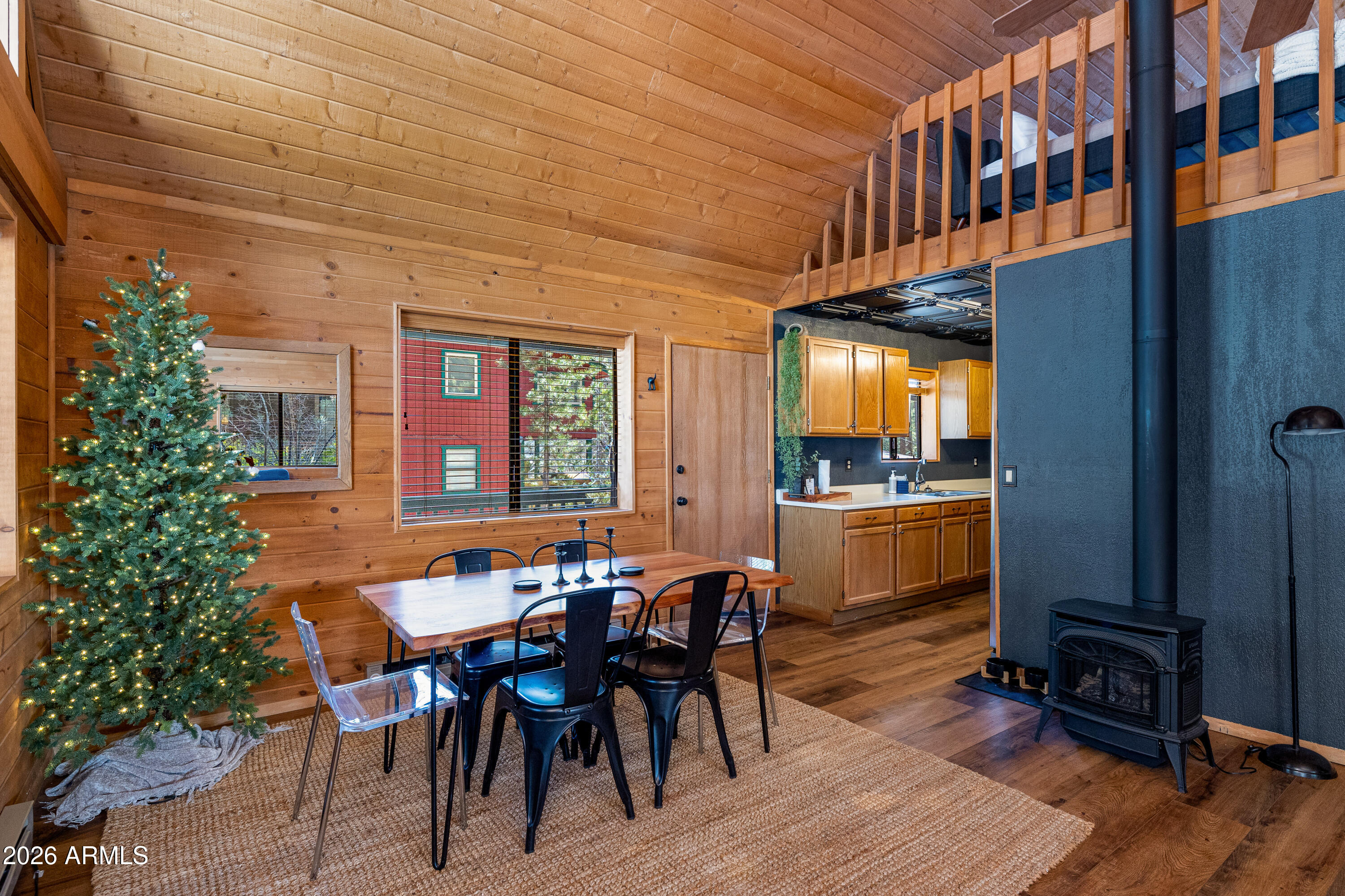 PINEWOOD 15 - Residential