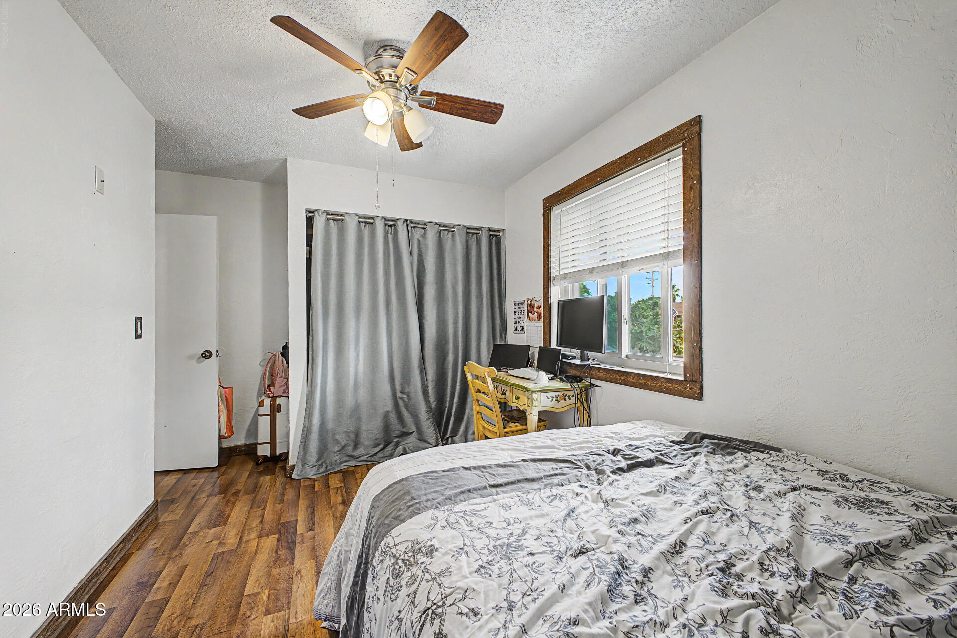 SUNDOWN ADD - Residential