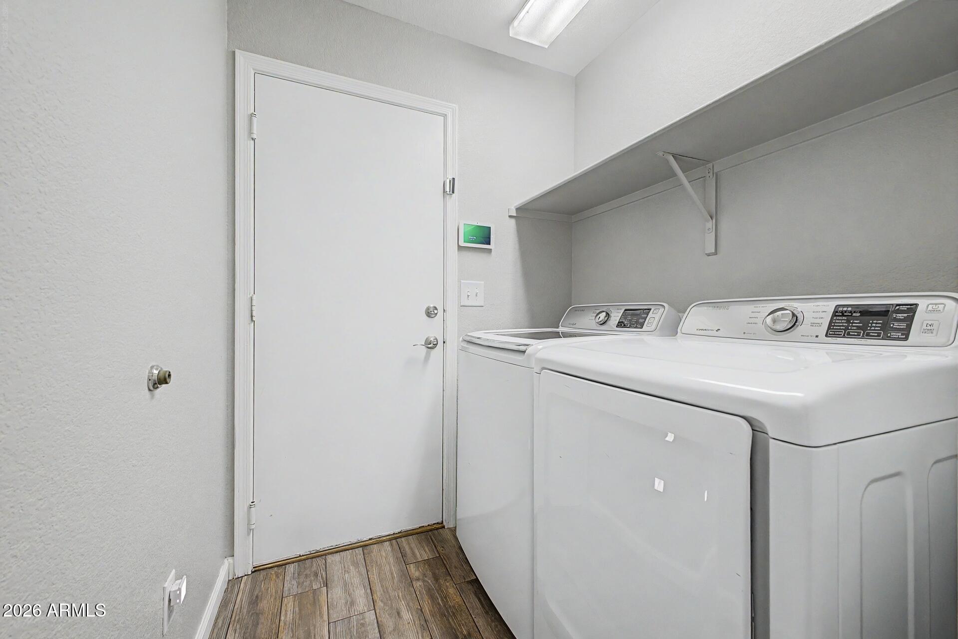 CRESCENT BUTTE - Residential