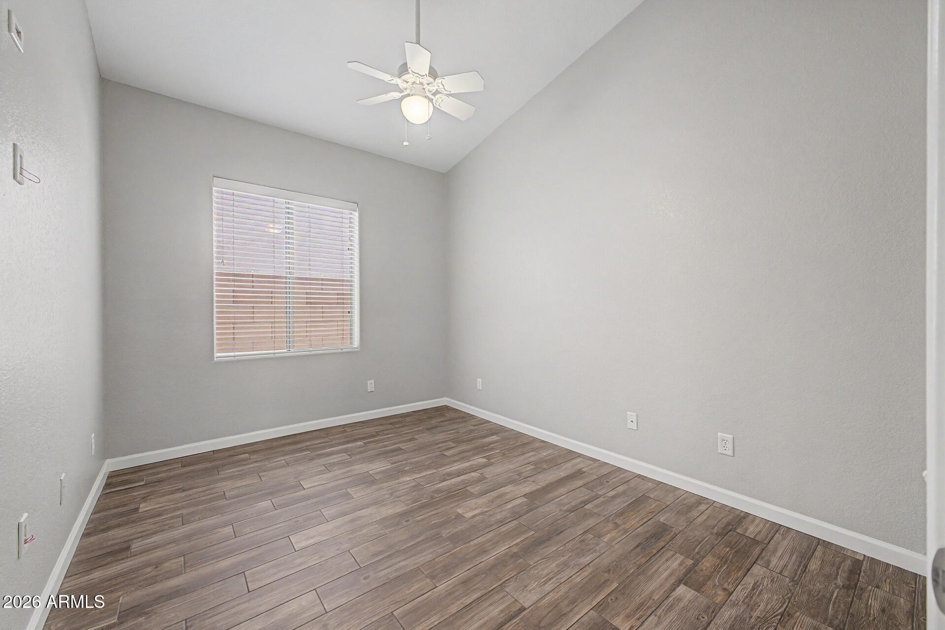 CRESCENT BUTTE - Residential