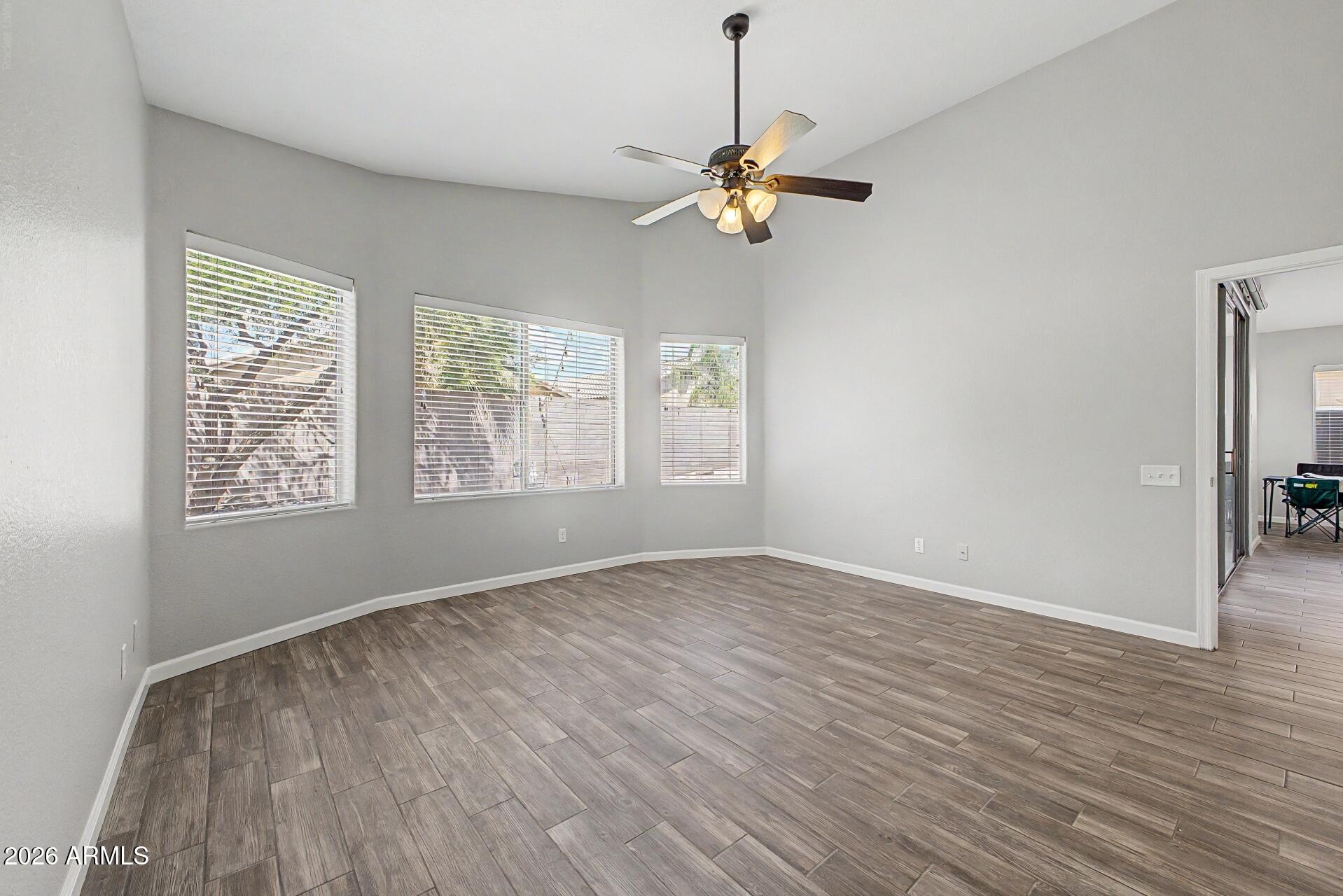 CRESCENT BUTTE - Residential