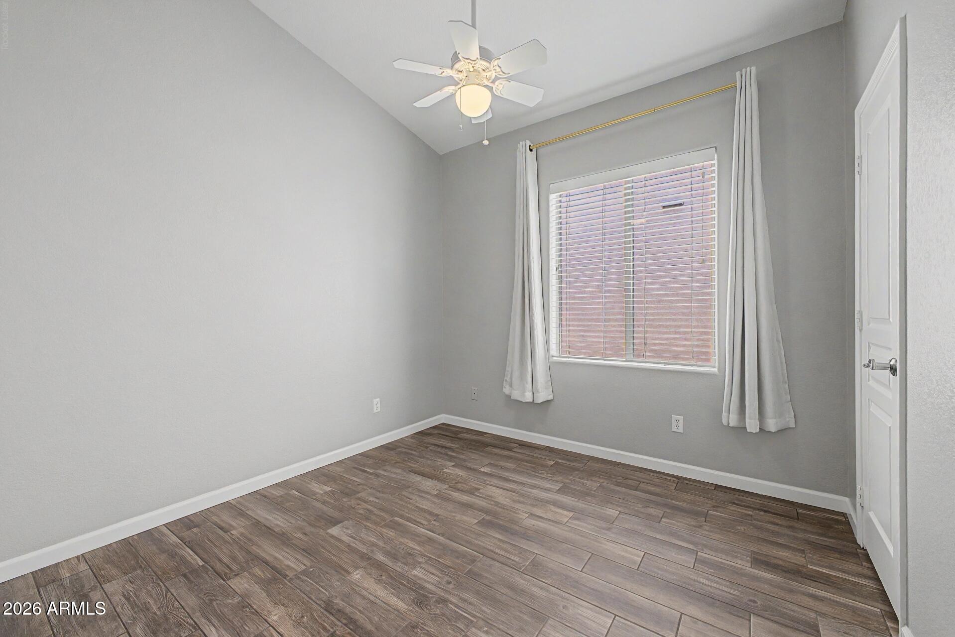 CRESCENT BUTTE - Residential